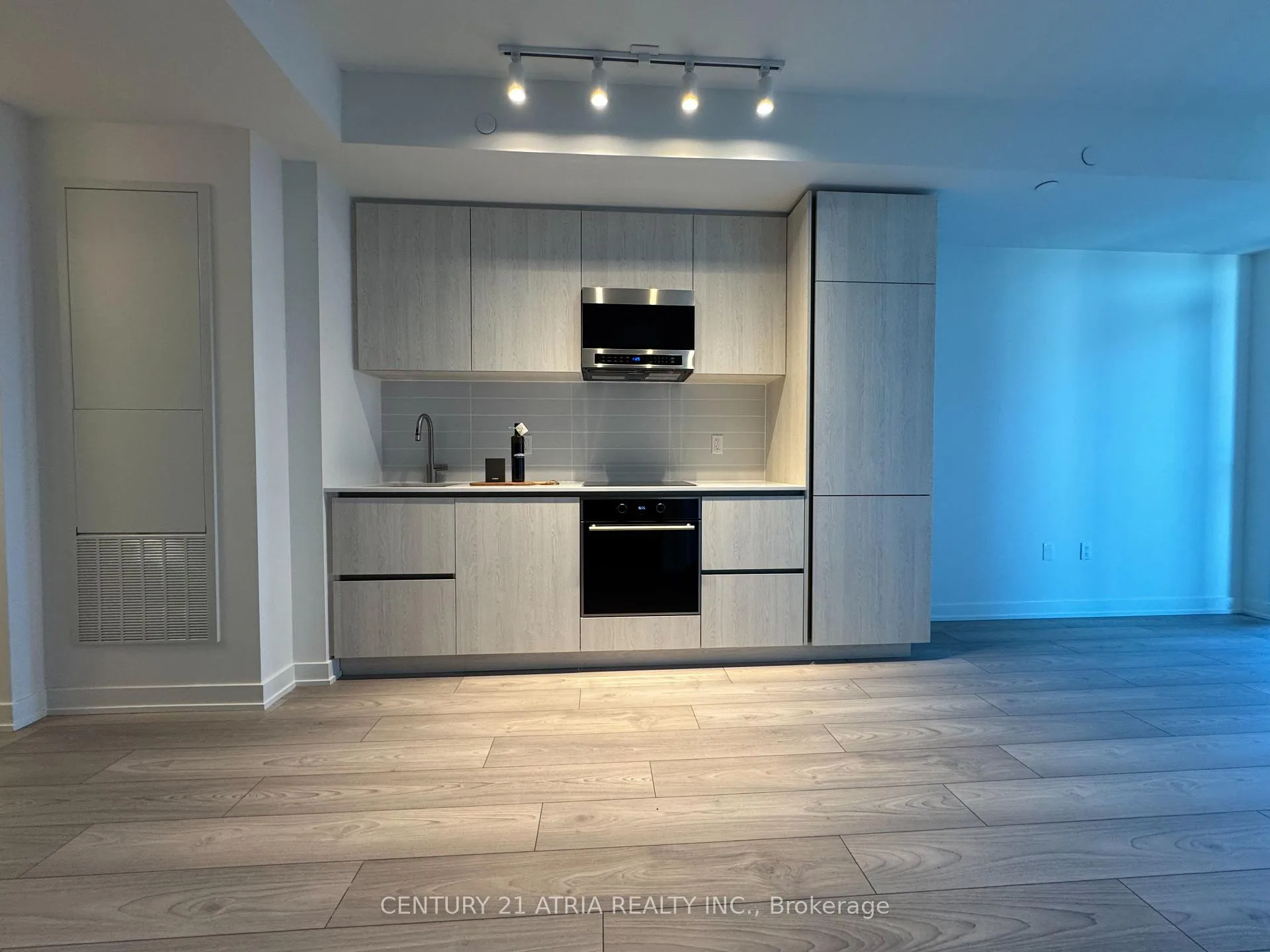 Photo 9 of Unit 2304, 110 Broadway Avenue, Toronto, Mount Pleasant West — HOMEH