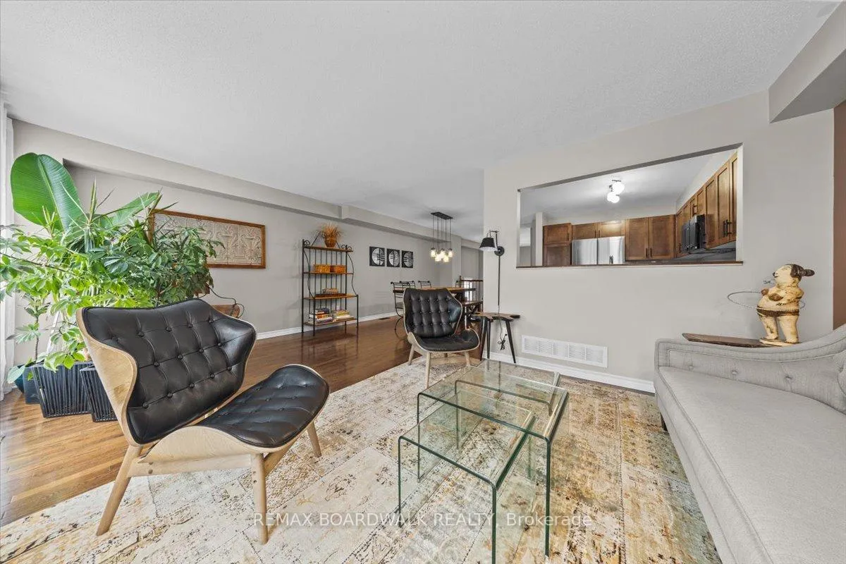 Photo 10 of 265 Parkrose Private, Ottawa, Chatelaine Village — HOMEH