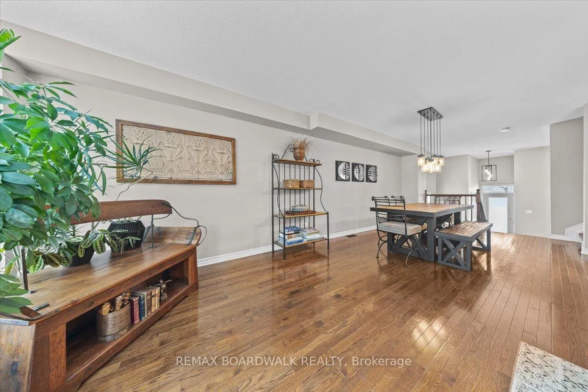 Photo 15 of 265 Parkrose Private, Ottawa, Chatelaine Village — HOMEH