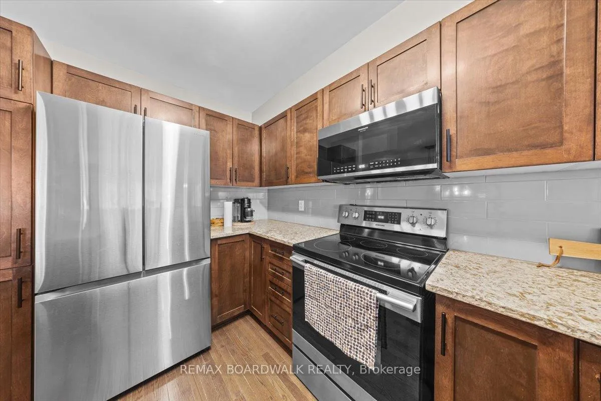 Photo 17 of 265 Parkrose Private, Ottawa, Chatelaine Village — HOMEH