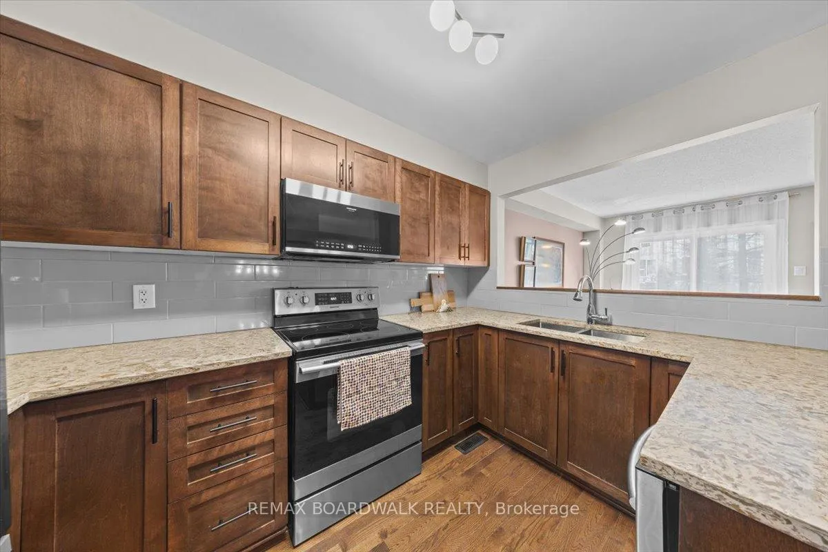 Photo 19 of 265 Parkrose Private, Ottawa, Chatelaine Village — HOMEH