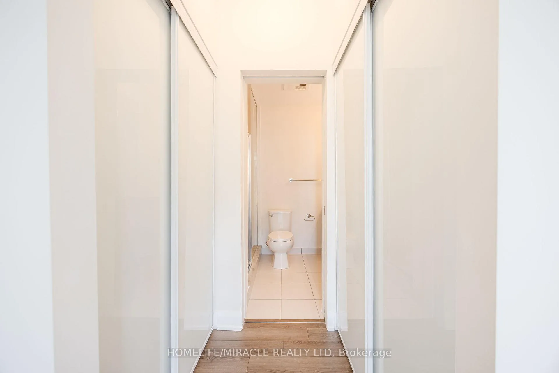 Photo 18 of Unit 3307, 2910 Highway 7 Road, Vaughan, Concord — HOMEH