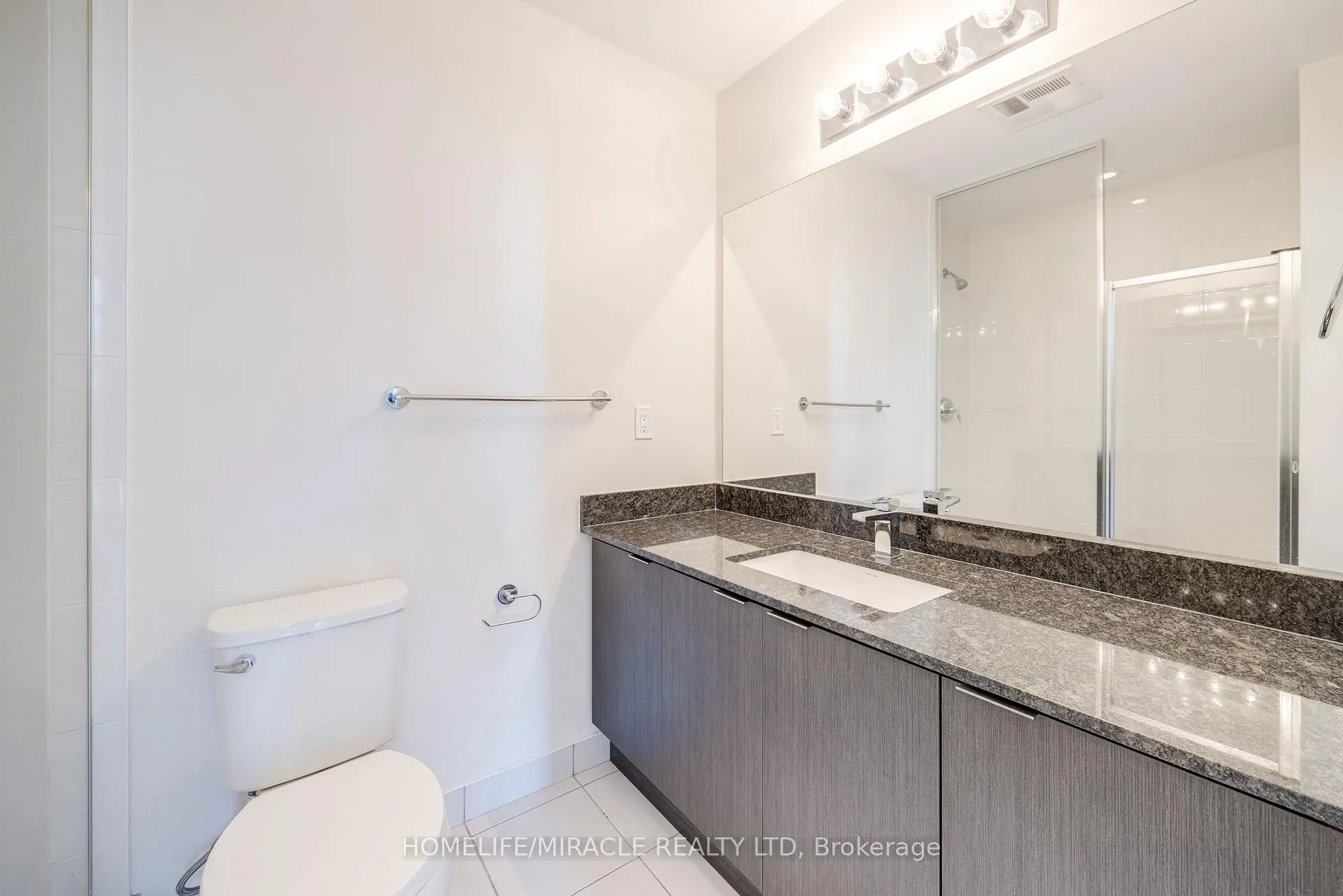 Photo 19 of Unit 3307, 2910 Highway 7 Road, Vaughan, Concord — HOMEH