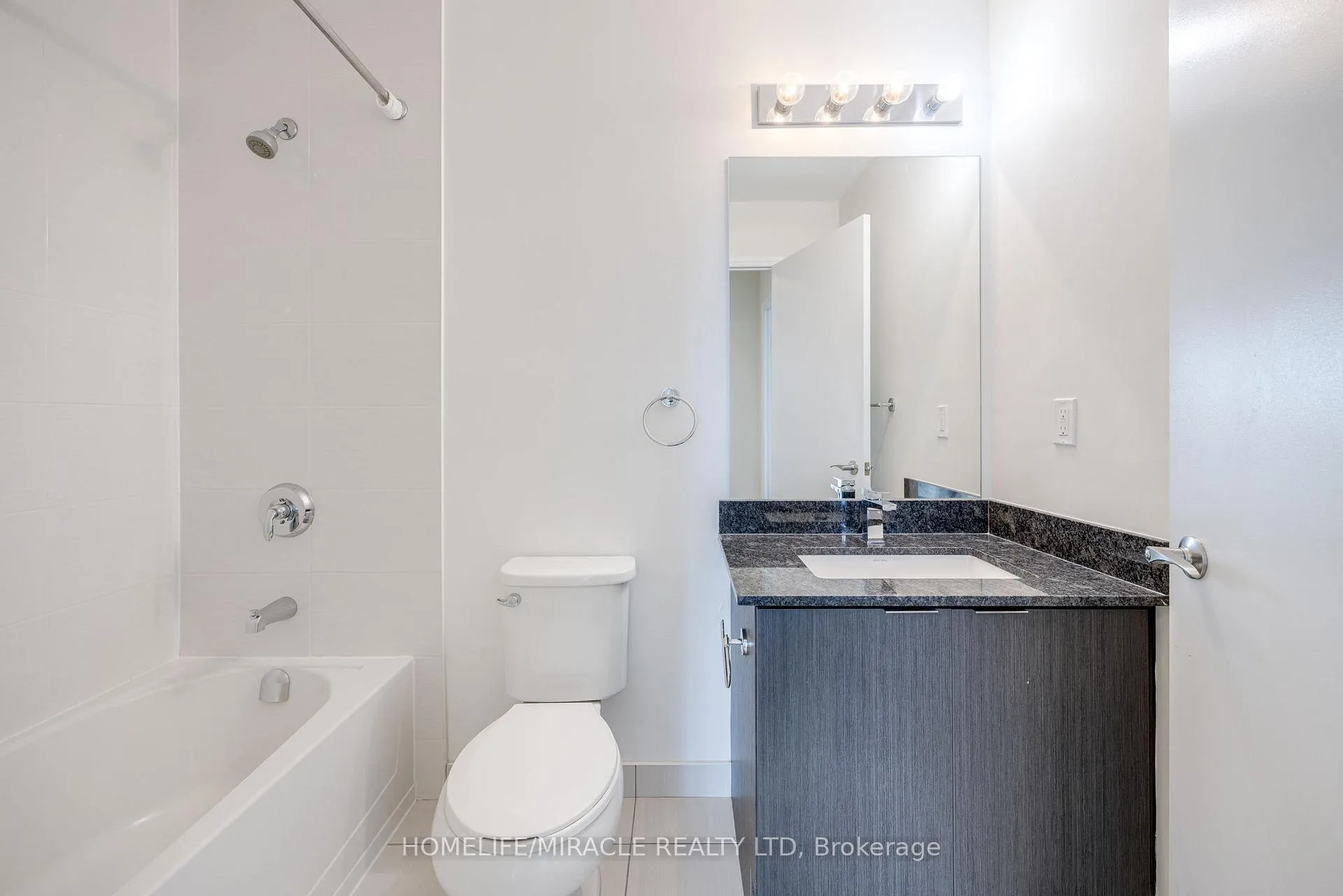Photo 22 of Unit 3307, 2910 Highway 7 Road, Vaughan, Concord — HOMEH