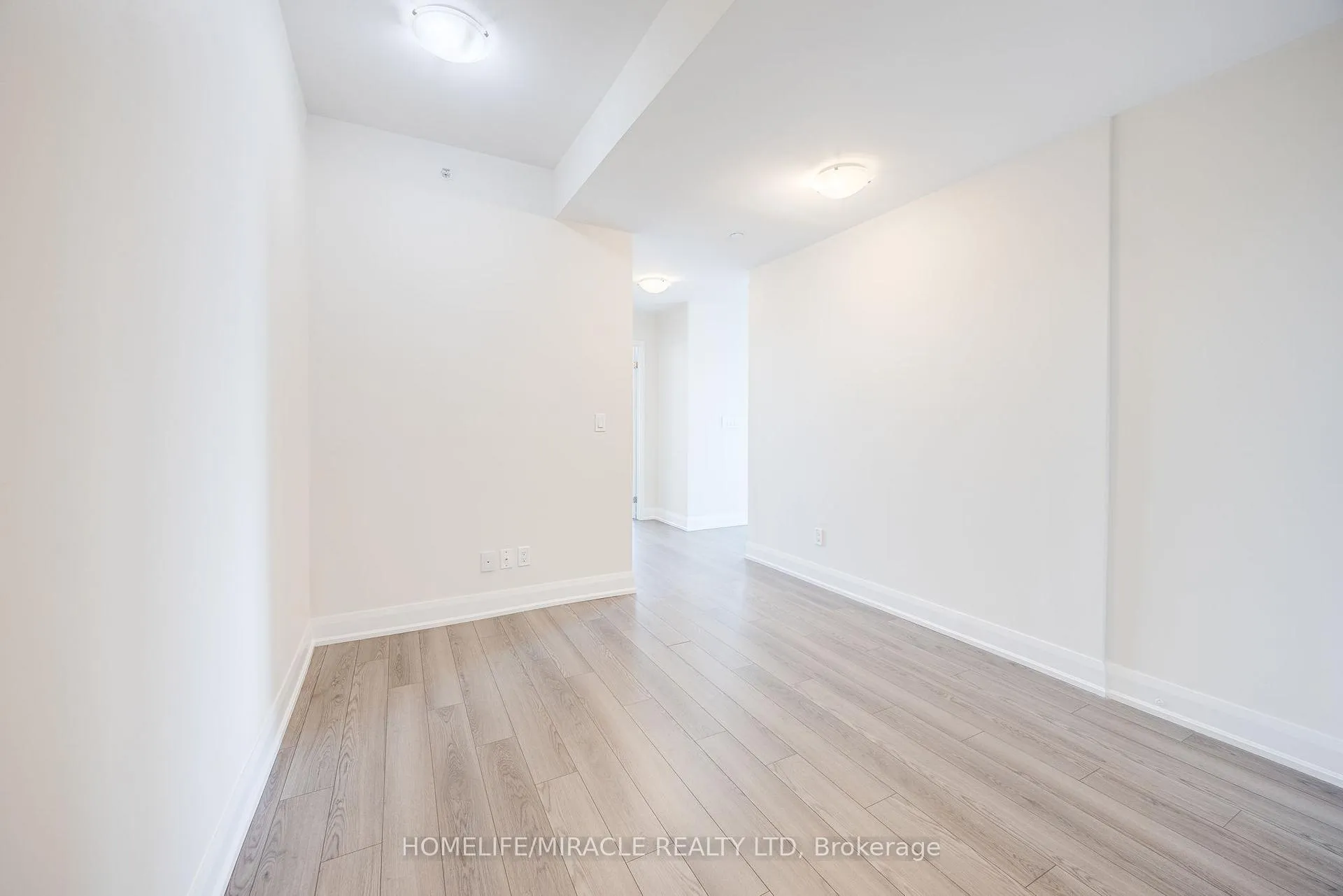 Photo 25 of Unit 3307, 2910 Highway 7 Road, Vaughan, Concord — HOMEH