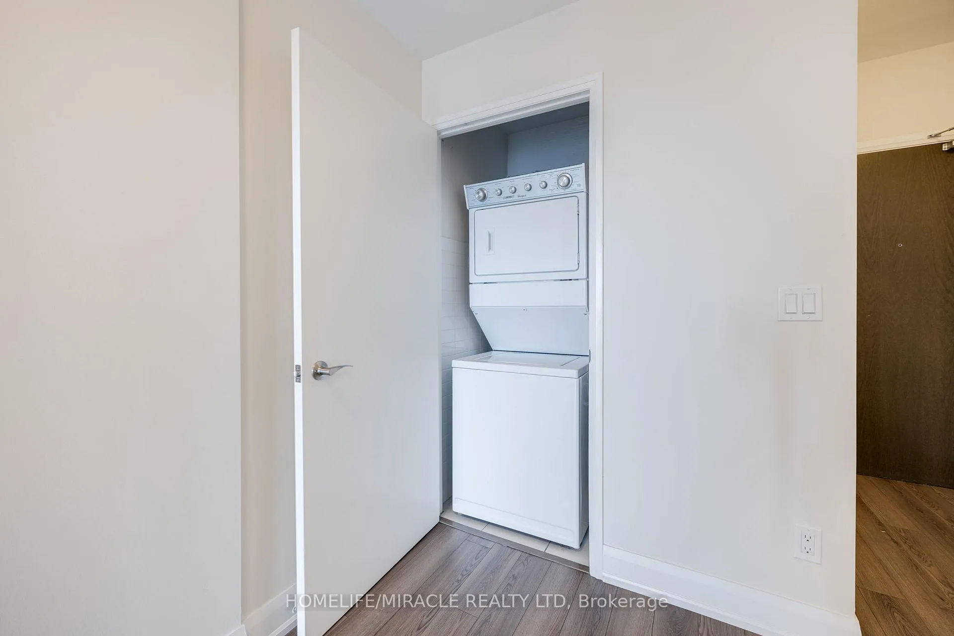 Photo 26 of Unit 3307, 2910 Highway 7 Road, Vaughan, Concord — HOMEH