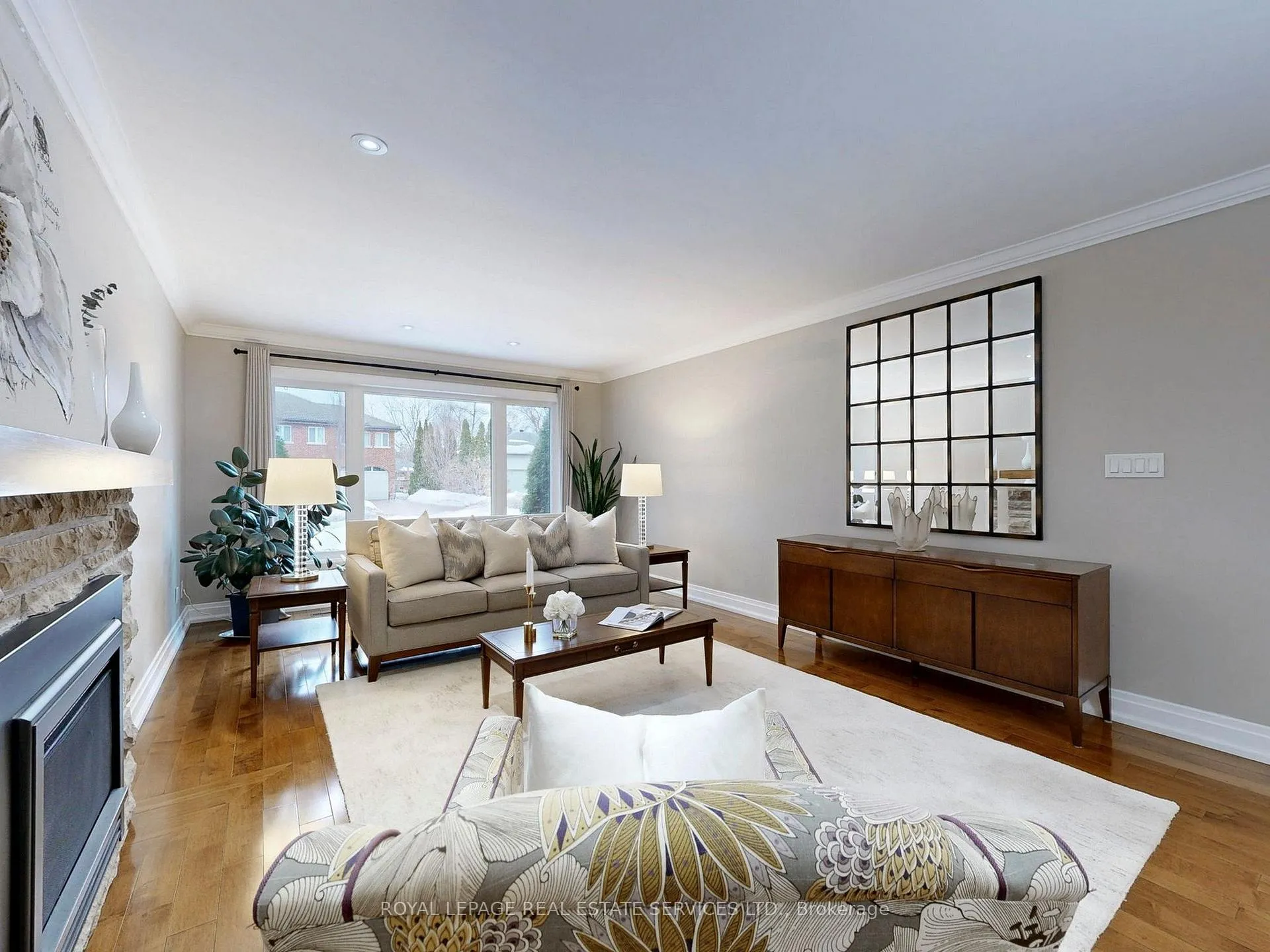 Photo 3 of 219 Grandview Avenue, Markham, Grandview — HOMEH