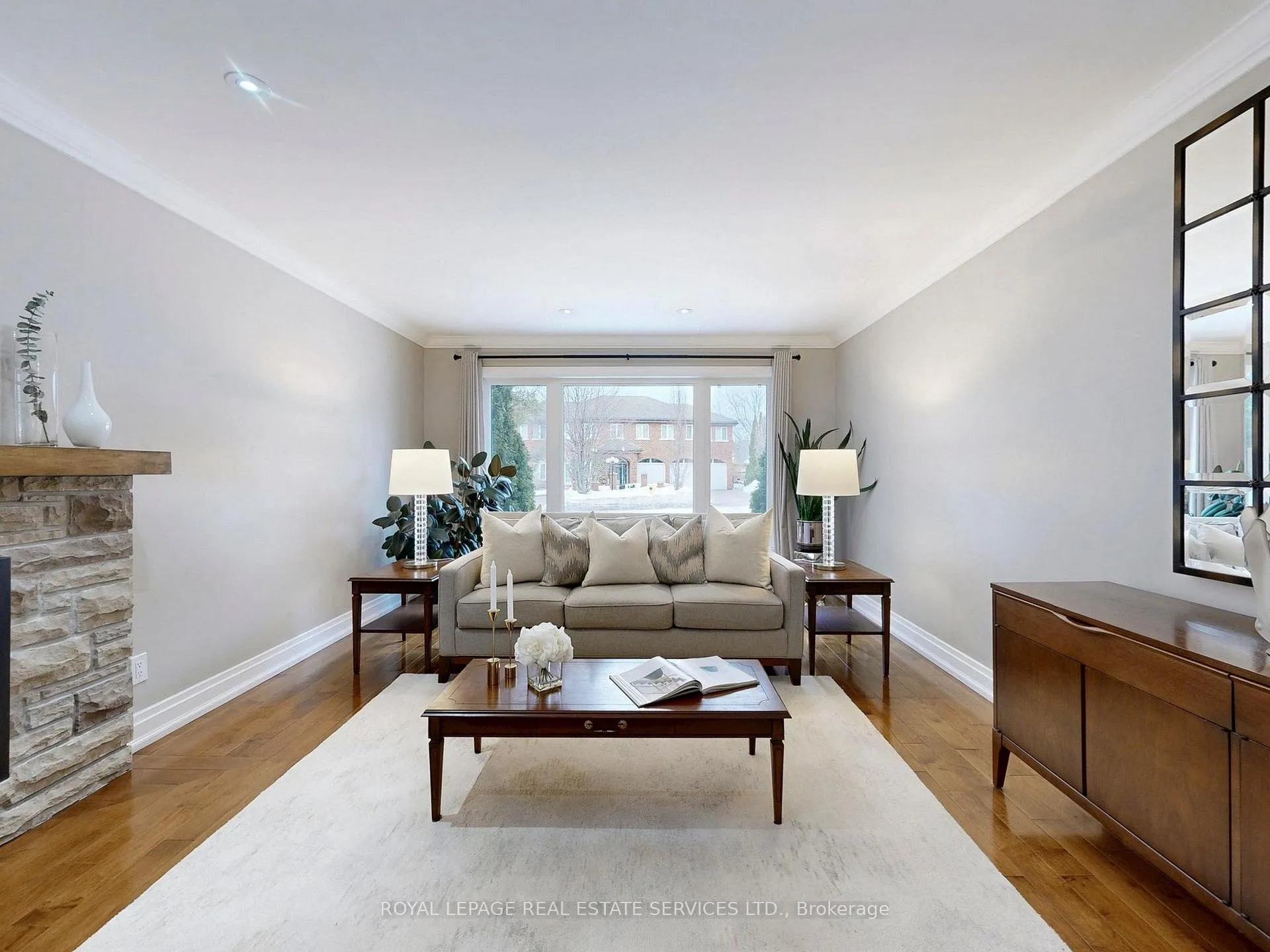 Photo 4 of 219 Grandview Avenue, Markham, Grandview — HOMEH