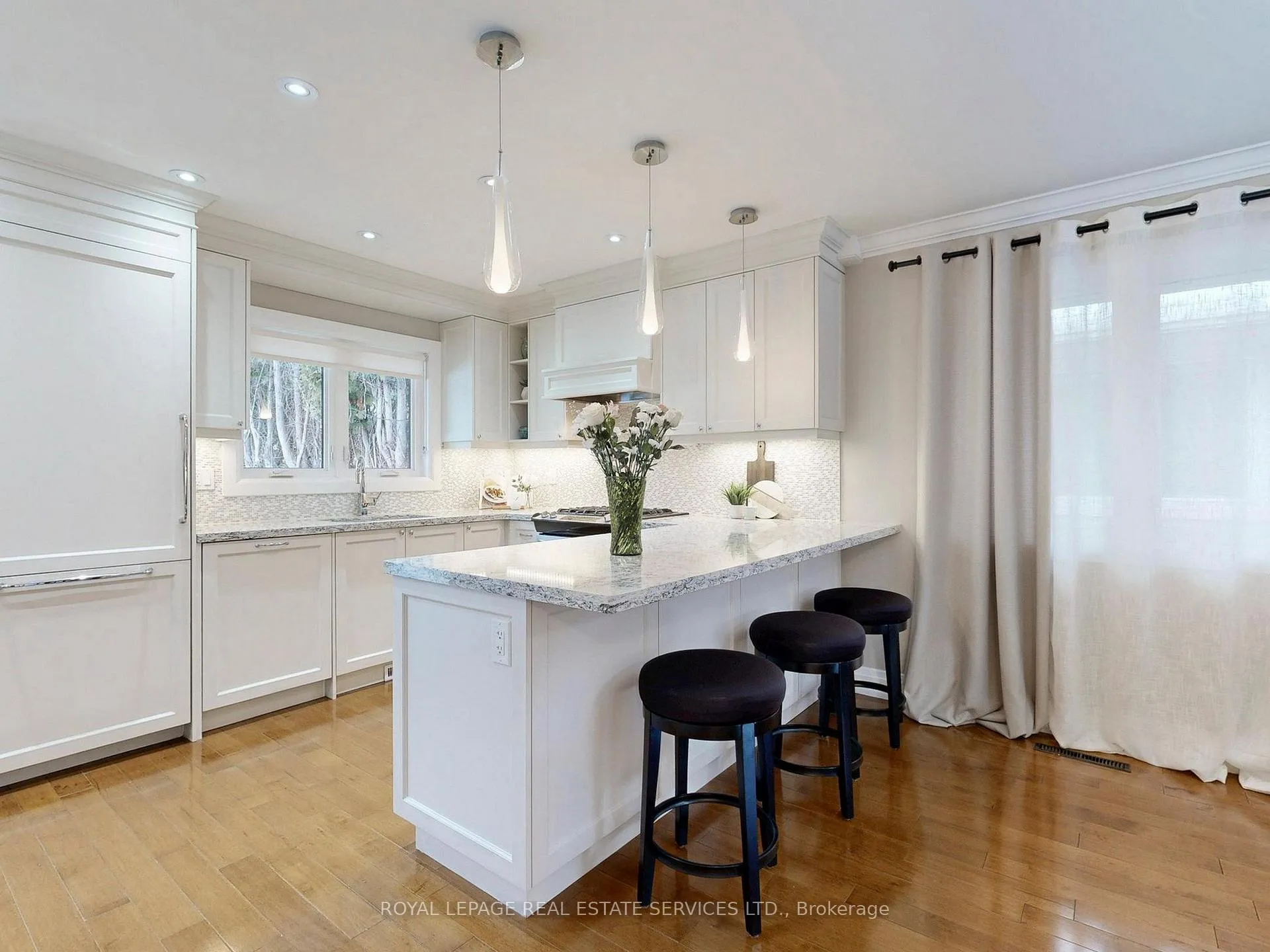 Photo 9 of 219 Grandview Avenue, Markham, Grandview — HOMEH