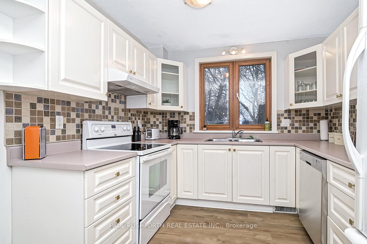 Photo 9 of 37 Myrand Avenue, Ottawa, Lower Town — HOMEH