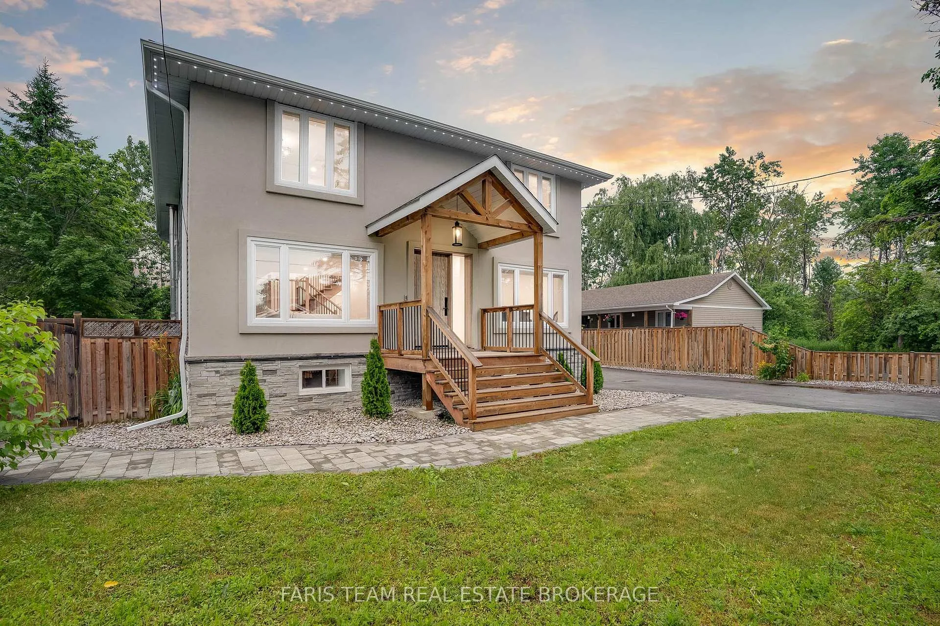 Photo 2 of 1174 Belle Aire Beach Road, Innisfil, Rural Innisfil — HOMEH