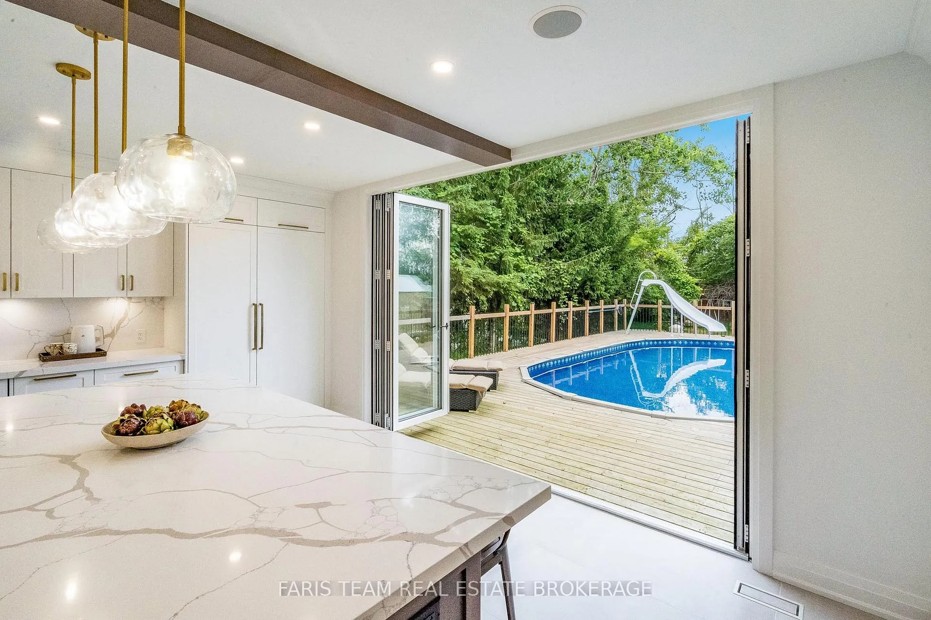 Photo 8 of 1174 Belle Aire Beach Road, Innisfil, Rural Innisfil — HOMEH