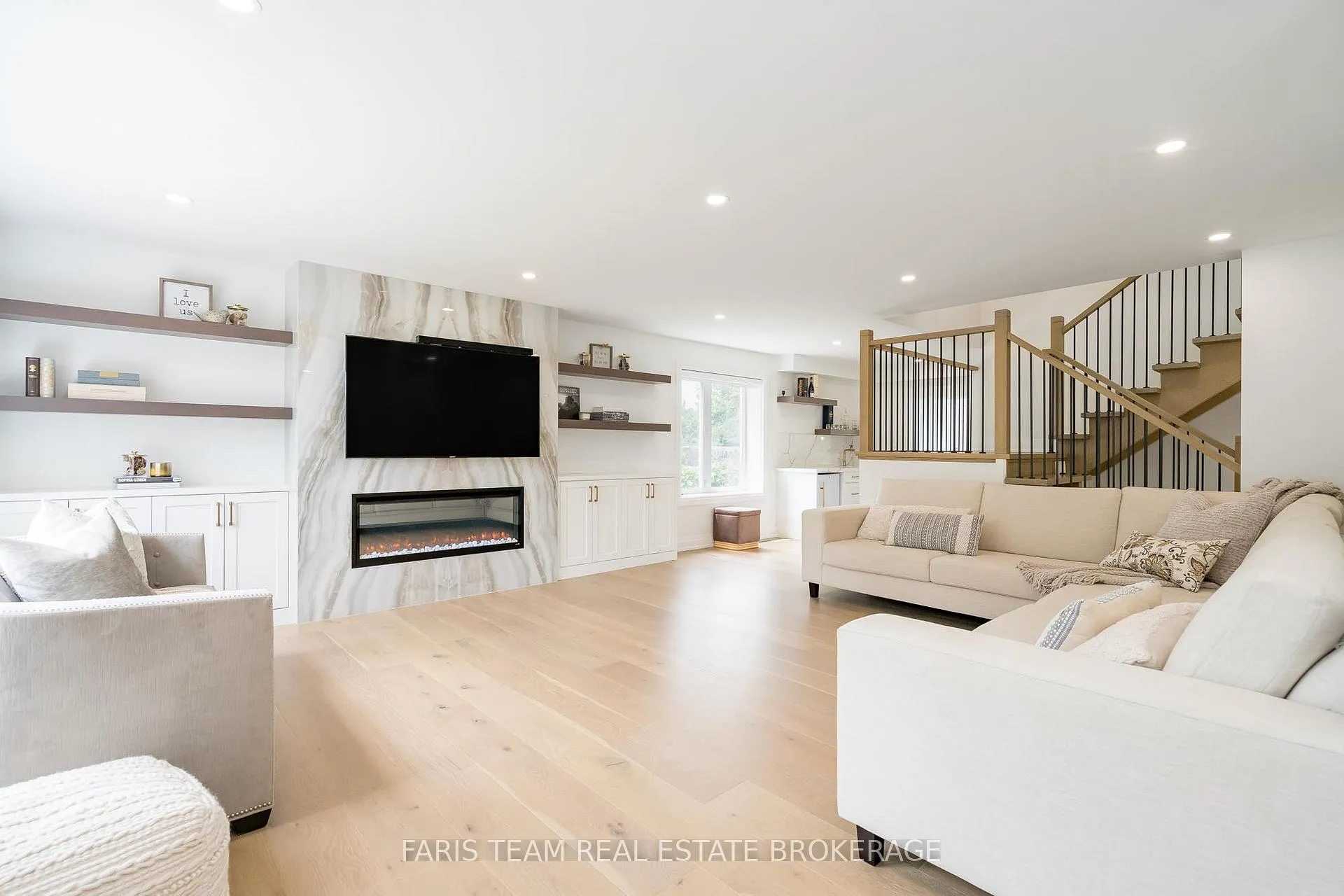 Photo 14 of 1174 Belle Aire Beach Road, Innisfil, Rural Innisfil — HOMEH
