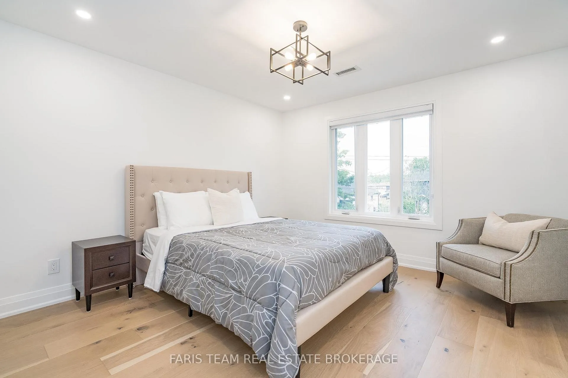 Photo 27 of 1174 Belle Aire Beach Road, Innisfil, Rural Innisfil — HOMEH