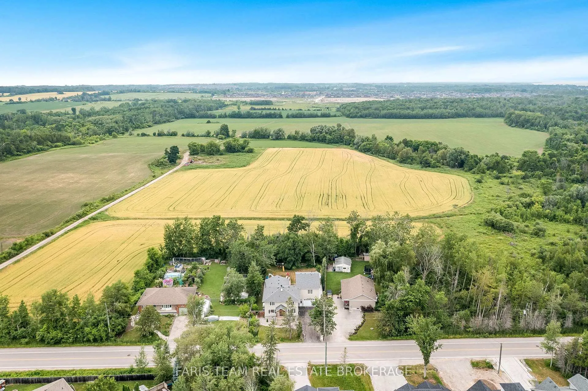 Photo 45 of 1174 Belle Aire Beach Road, Innisfil, Rural Innisfil — HOMEH