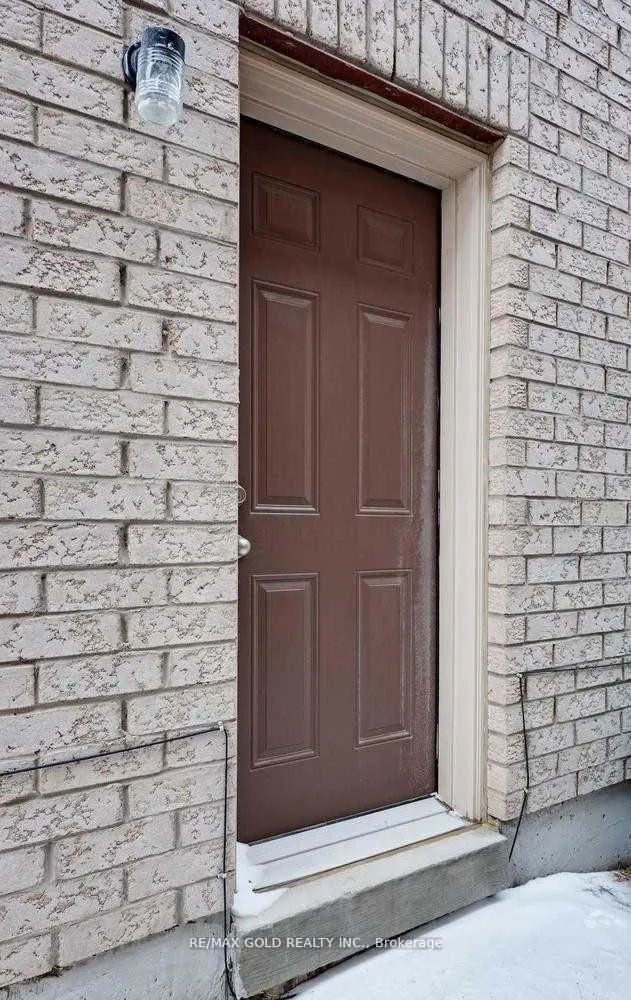 Photo 19 of Unit Upper, 71 Lanark Circle, Brampton, Credit Valley — HOMEH