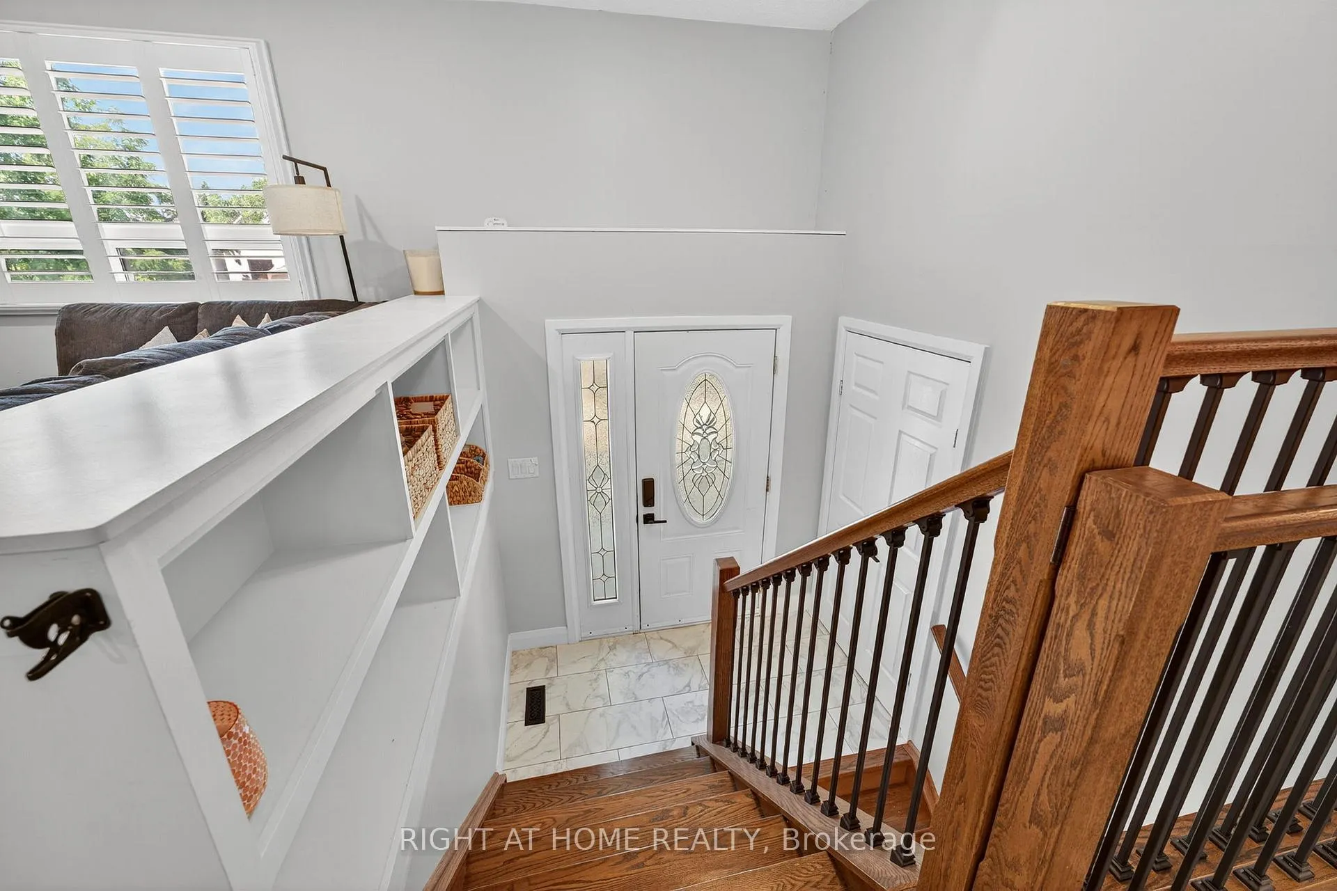 Photo 4 of 2220 Richardson Street, Innisfil, Stroud — HOMEH