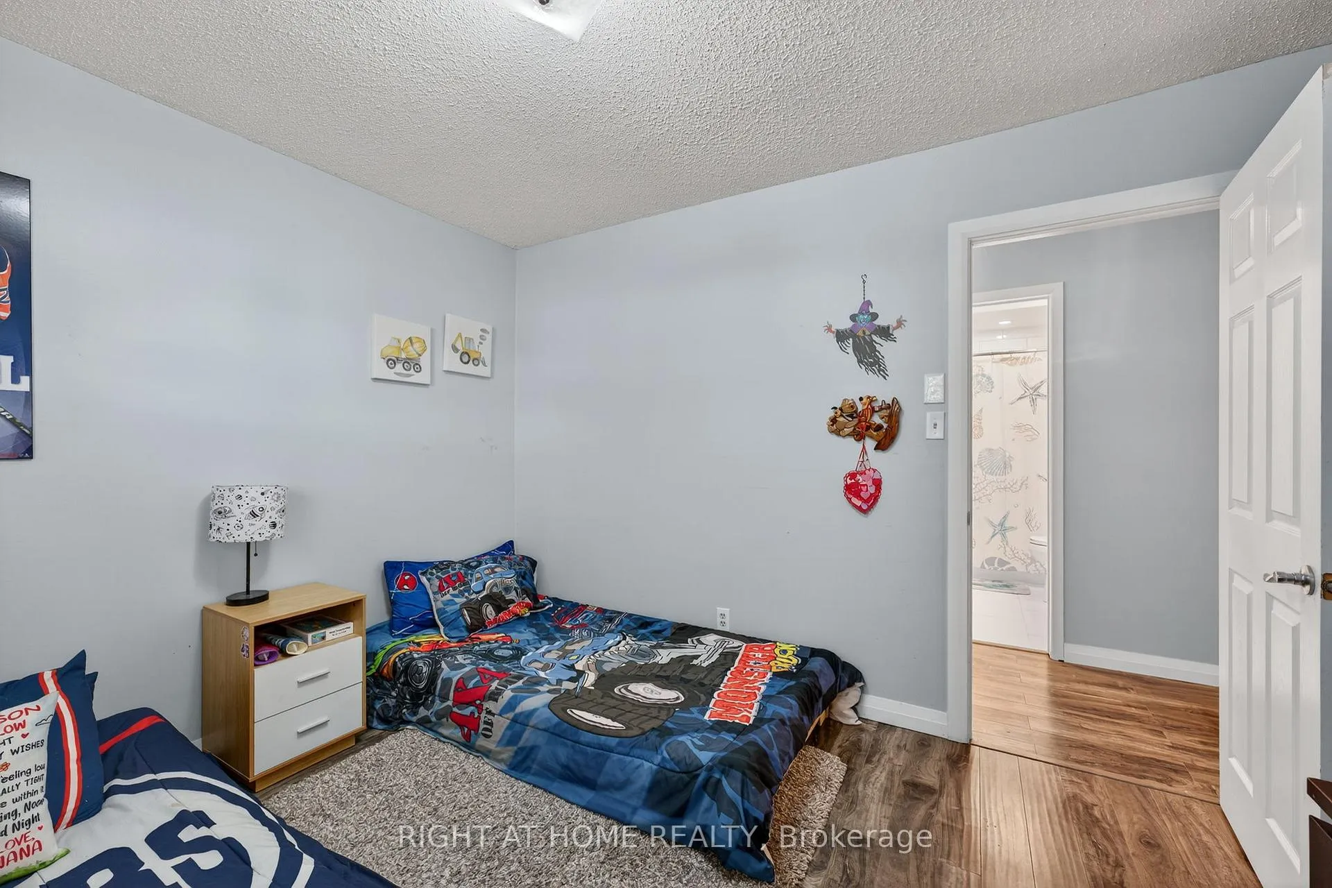Photo 10 of 2220 Richardson Street, Innisfil, Stroud — HOMEH