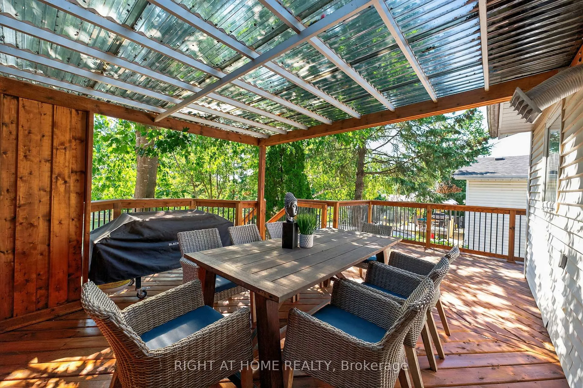 Photo 16 of 2220 Richardson Street, Innisfil, Stroud — HOMEH