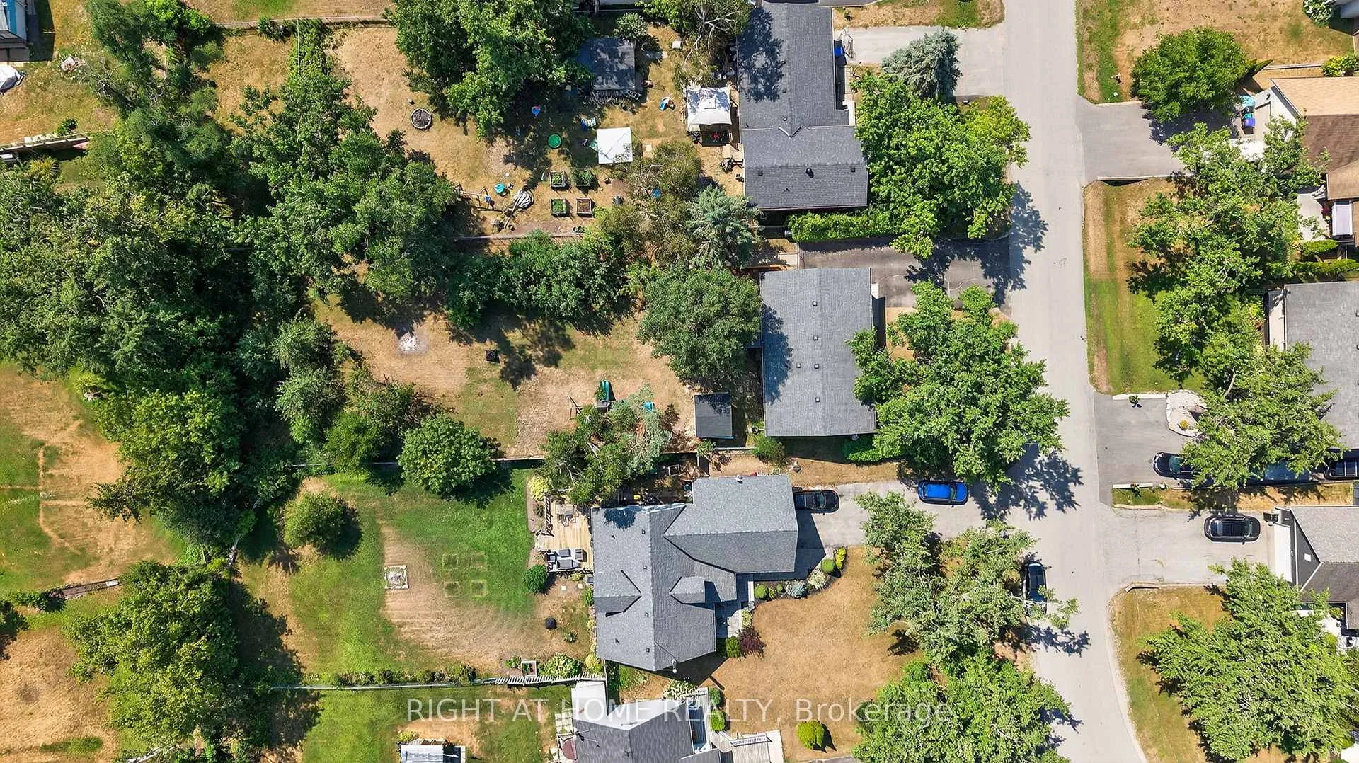 Photo 22 of 2220 Richardson Street, Innisfil, Stroud — HOMEH