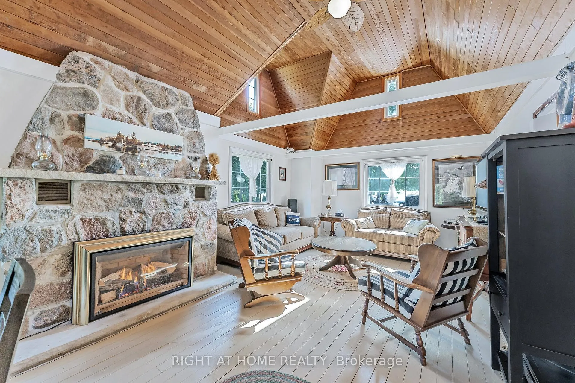 Photo 26 of 113 Minnetonka Road, Innisfil, Rural Innisfil — HOMEH