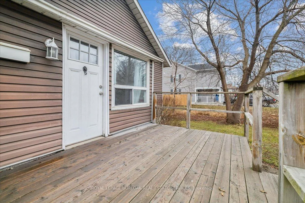 Photo 3 of 7 North Park Avenue, Hamilton, Hamilton Beach — HOMEH