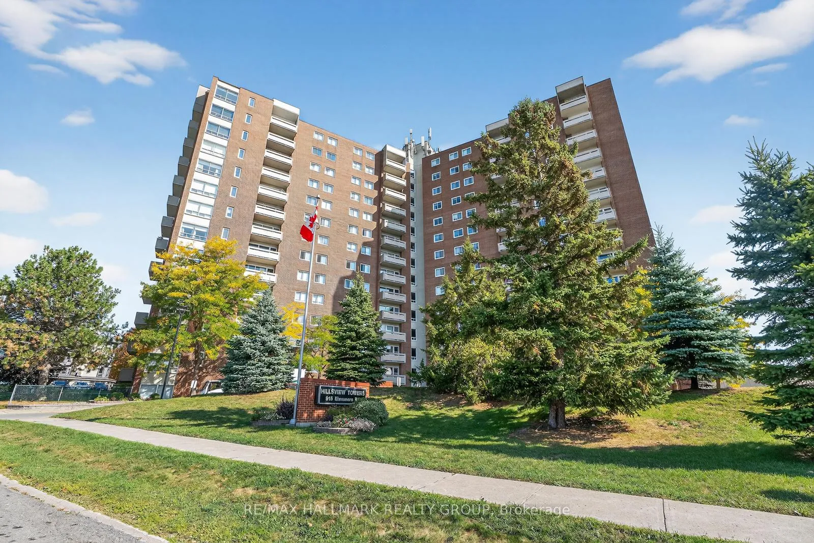 Photo 2 of Unit 304, 915 Elmsmere Road, Ottawa, Beacon Hill South — HOMEH