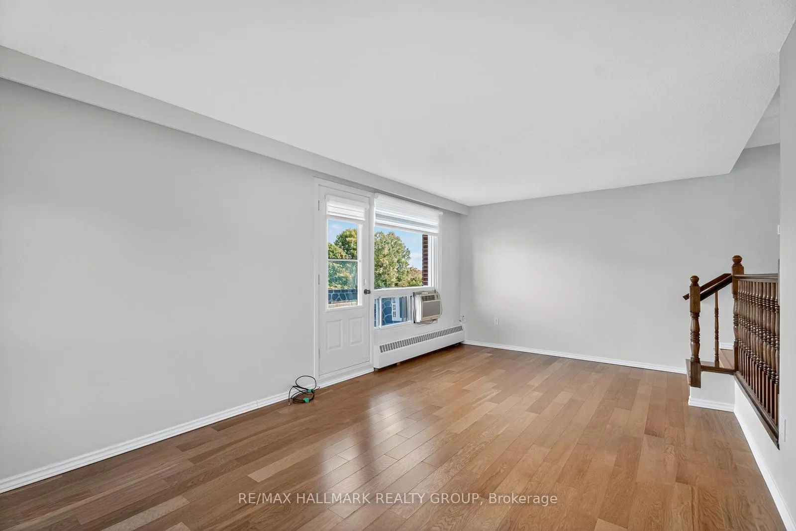 Photo 17 of Unit 304, 915 Elmsmere Road, Ottawa, Beacon Hill South — HOMEH