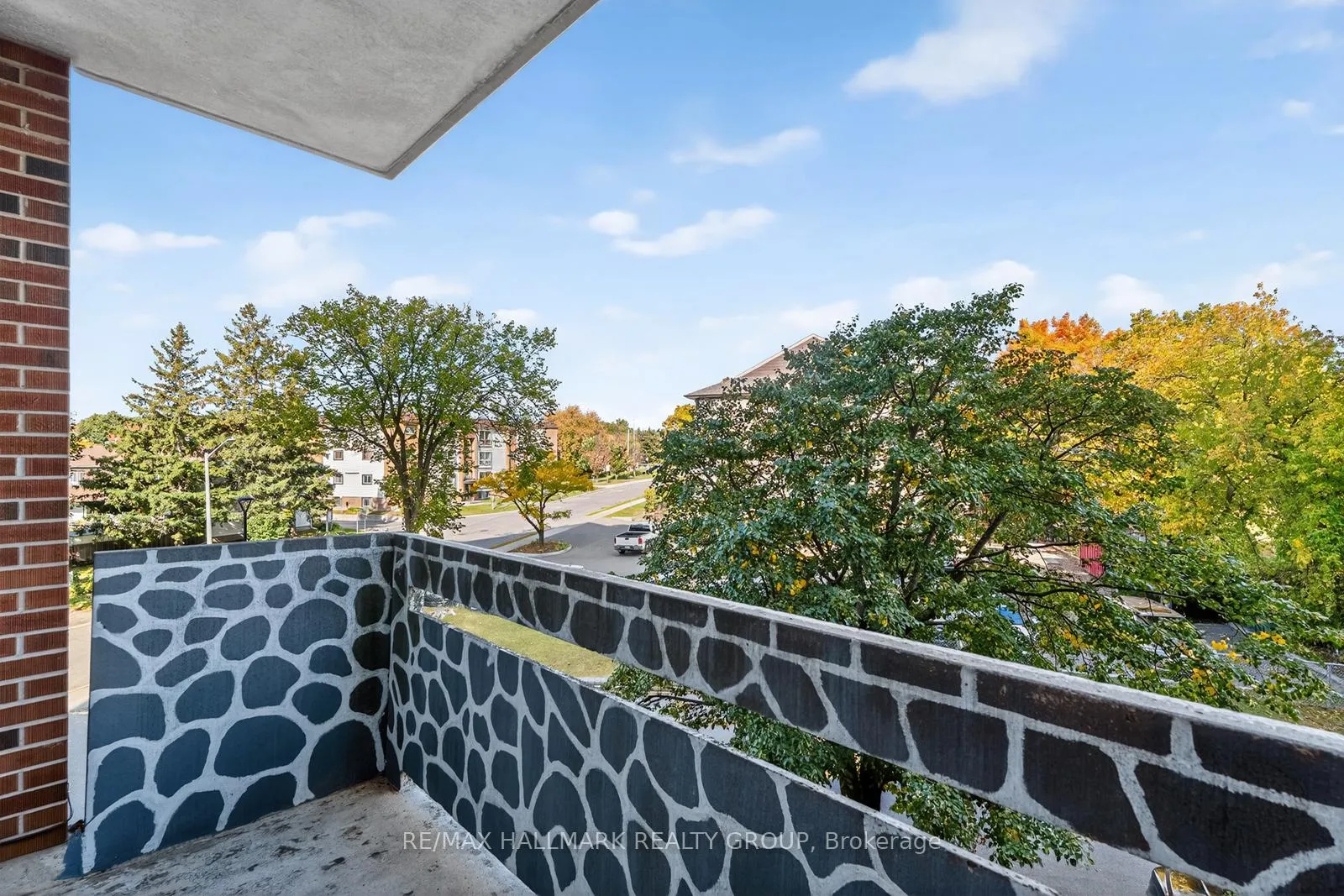 Photo 19 of Unit 304, 915 Elmsmere Road, Ottawa, Beacon Hill South — HOMEH
