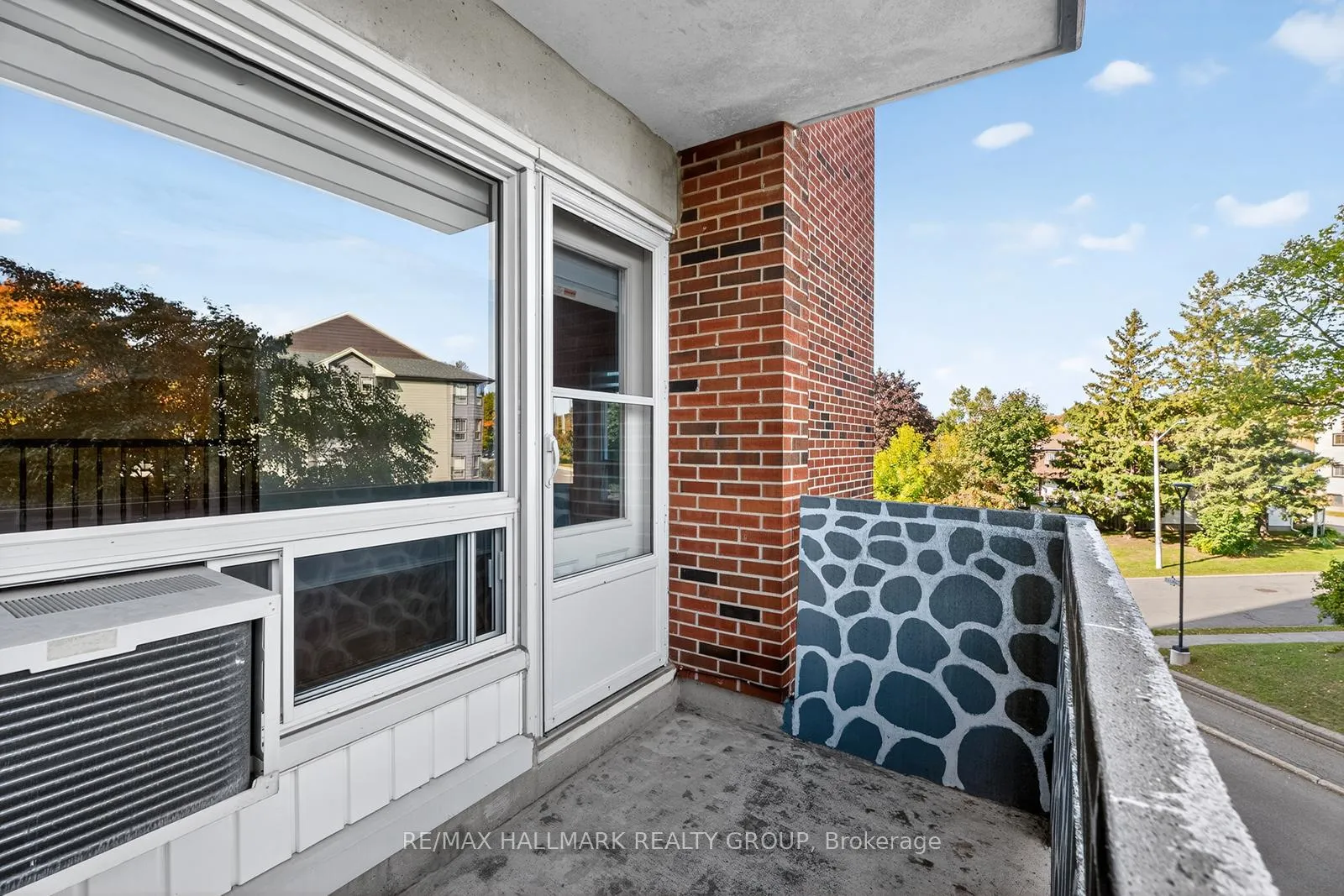 Photo 20 of Unit 304, 915 Elmsmere Road, Ottawa, Beacon Hill South — HOMEH