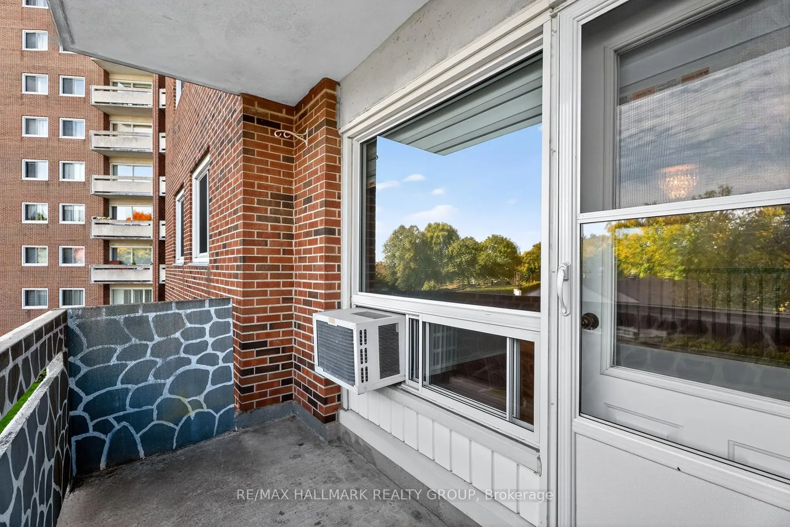 Photo 21 of Unit 304, 915 Elmsmere Road, Ottawa, Beacon Hill South — HOMEH