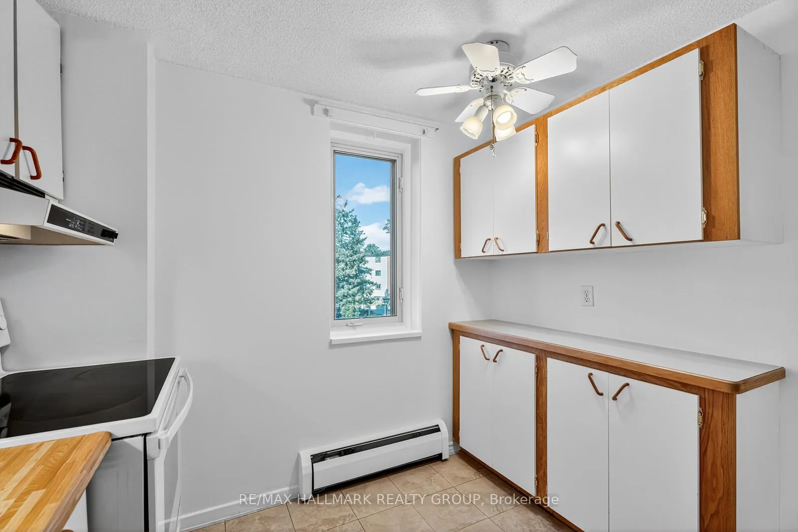 Photo 26 of Unit 304, 915 Elmsmere Road, Ottawa, Beacon Hill South — HOMEH
