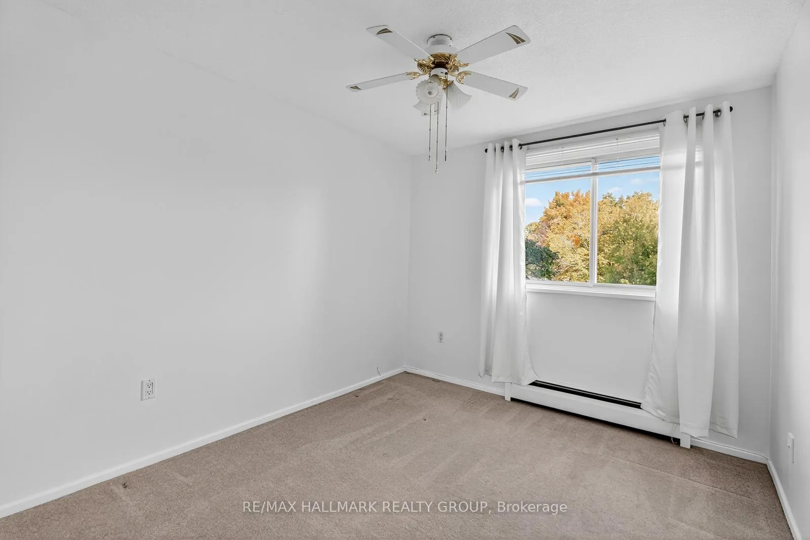 Photo 29 of Unit 304, 915 Elmsmere Road, Ottawa, Beacon Hill South — HOMEH