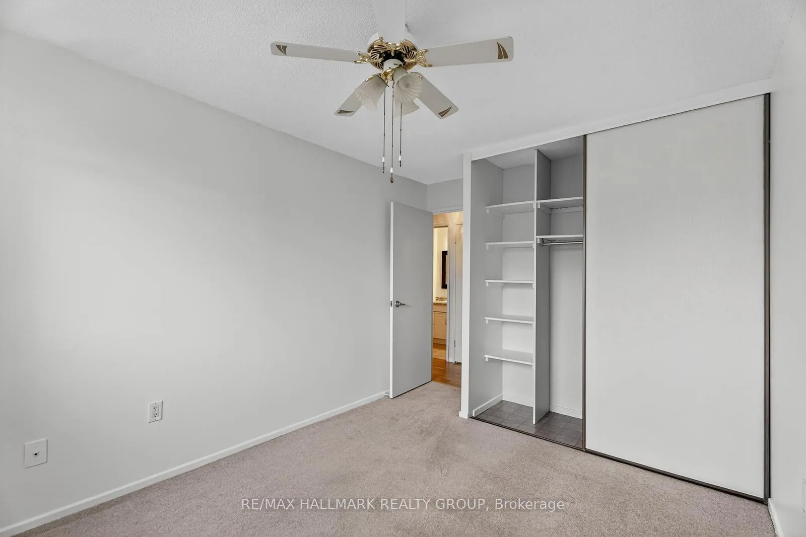 Photo 30 of Unit 304, 915 Elmsmere Road, Ottawa, Beacon Hill South — HOMEH
