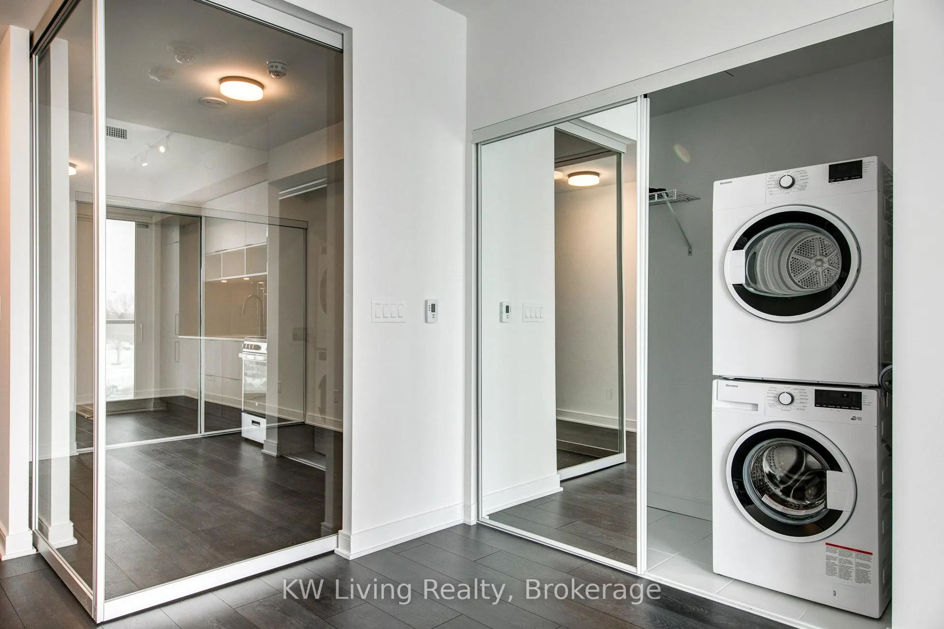 Photo 10 of Unit S437, 35 Rolling Mills Road, Toronto, Waterfront Communities — HOMEH