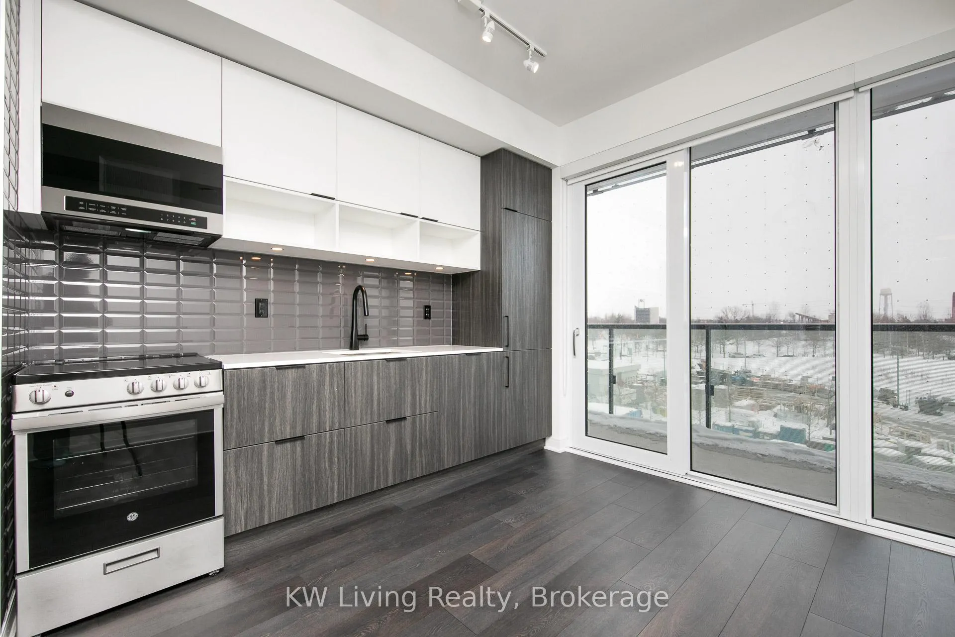 Photo 18 of Unit S437, 35 Rolling Mills Road, Toronto, Waterfront Communities — HOMEH