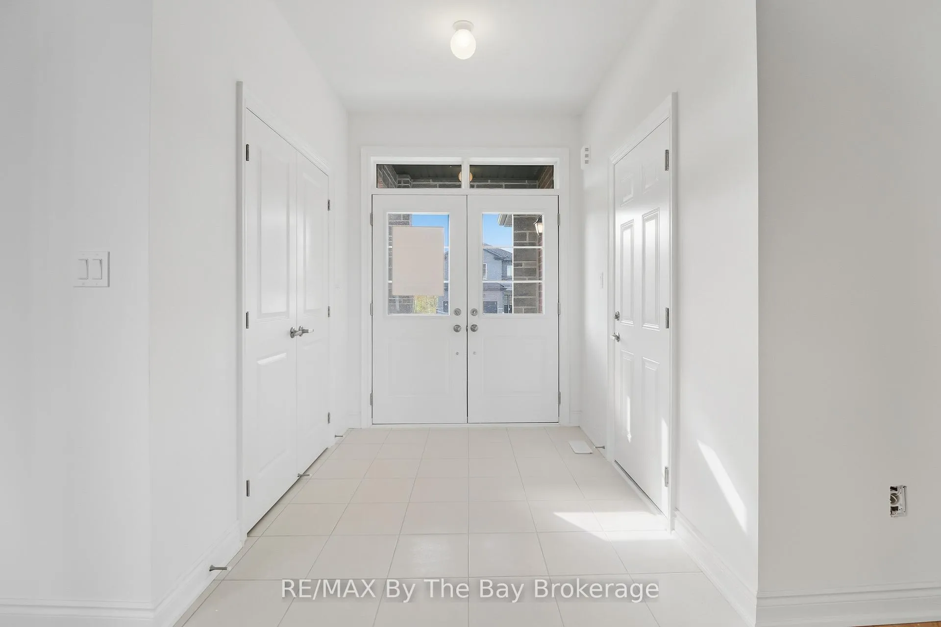 Photo 3 of 65 Amber Drive, Wasaga Beach — HOMEH