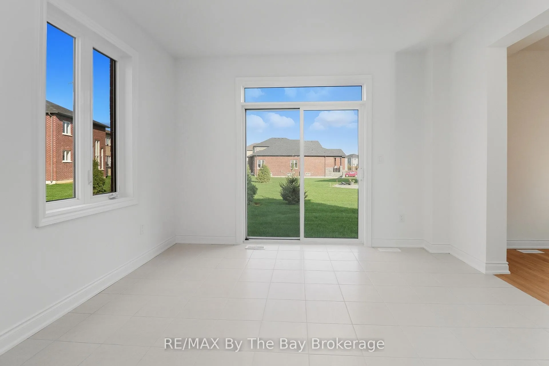 Photo 15 of 65 Amber Drive, Wasaga Beach — HOMEH