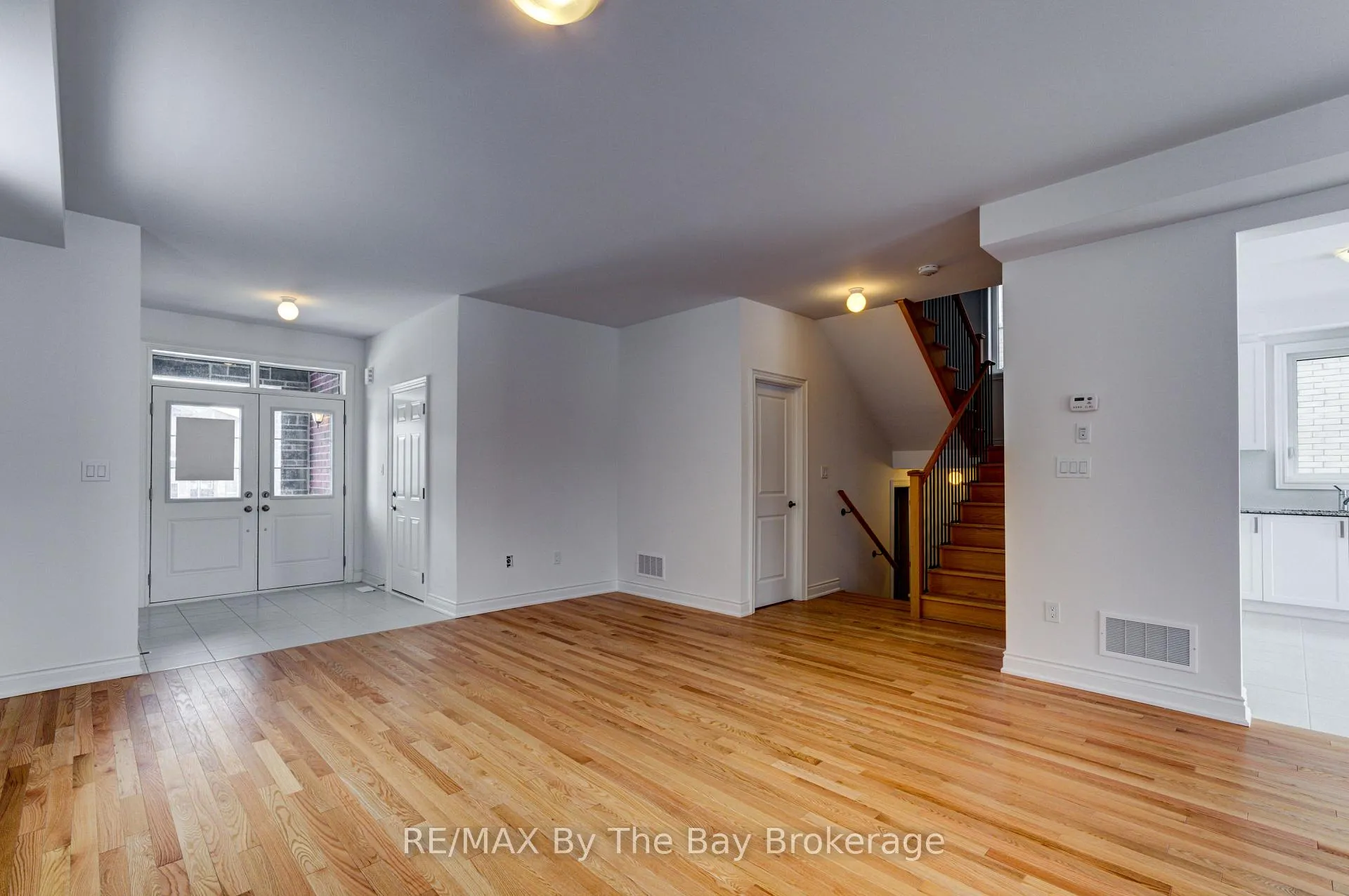 Photo 17 of 65 Amber Drive, Wasaga Beach — HOMEH