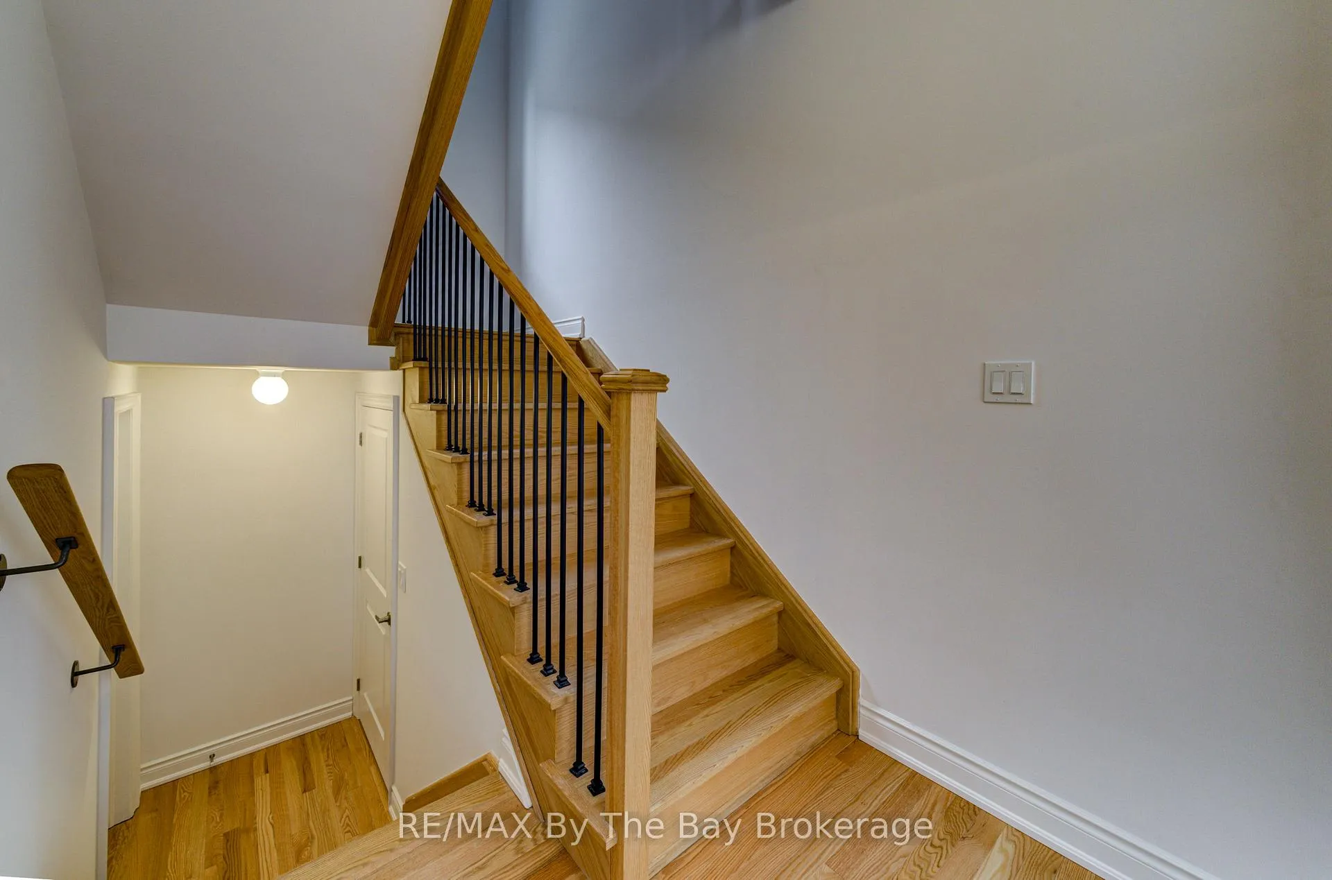 Photo 18 of 65 Amber Drive, Wasaga Beach — HOMEH