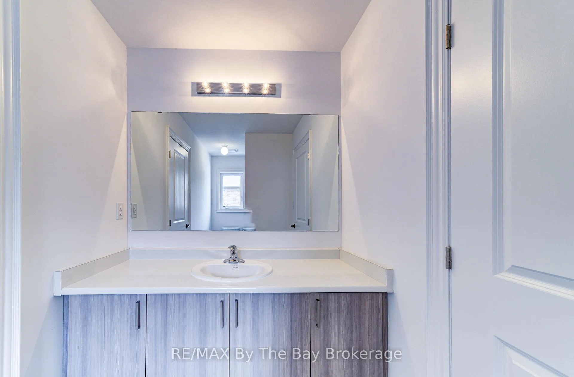 Photo 32 of 65 Amber Drive, Wasaga Beach — HOMEH