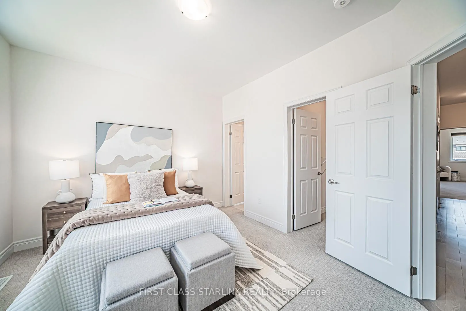 Photo 3 of 52 Jinnah Avenue, Markham, Middlefield — HOMEH