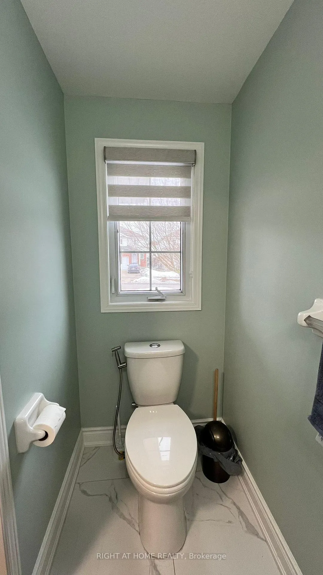 Photo 4 of 86 Activa Avenue, Kitchener — HOMEH