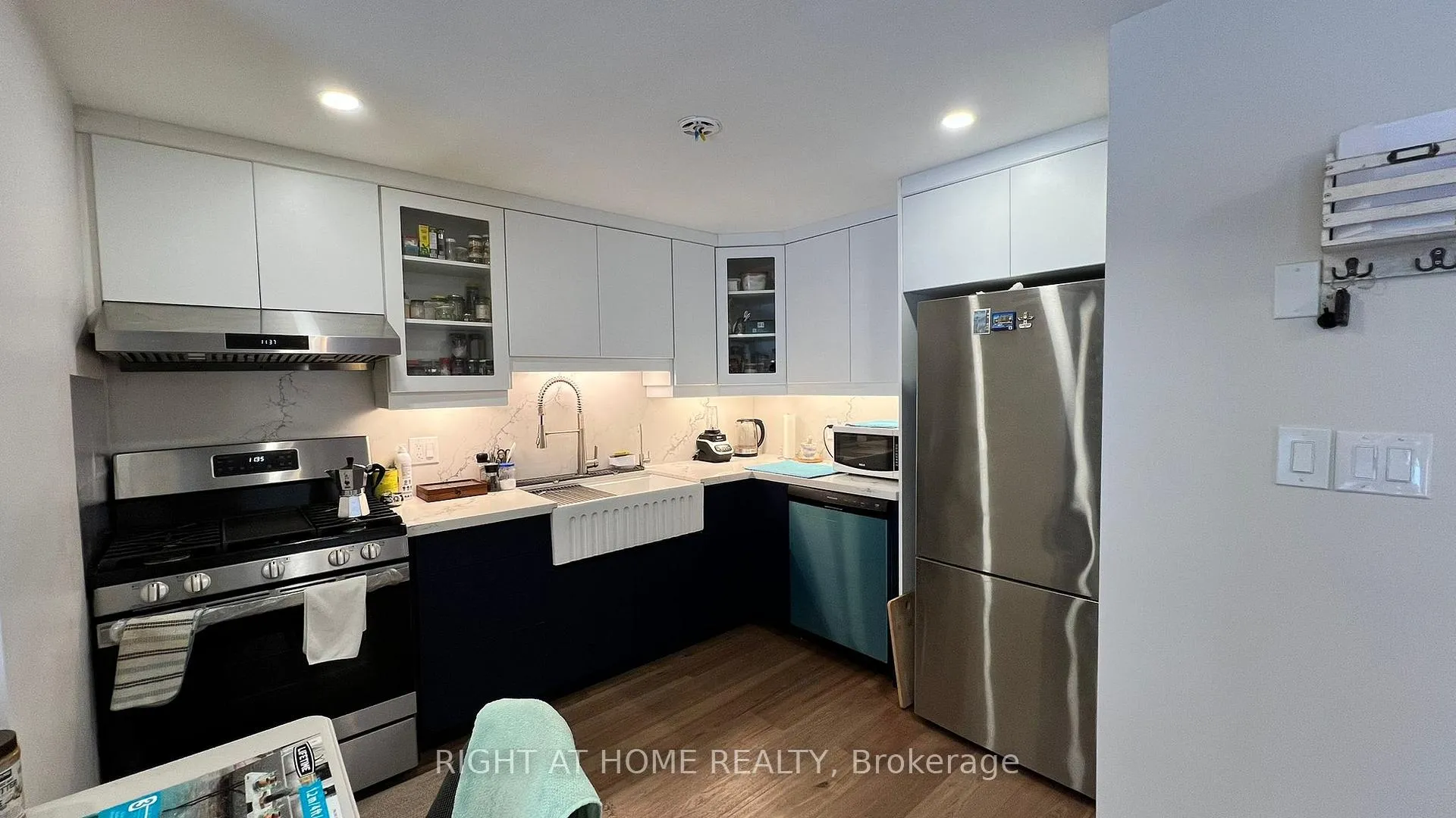 Photo 7 of 86 Activa Avenue, Kitchener — HOMEH