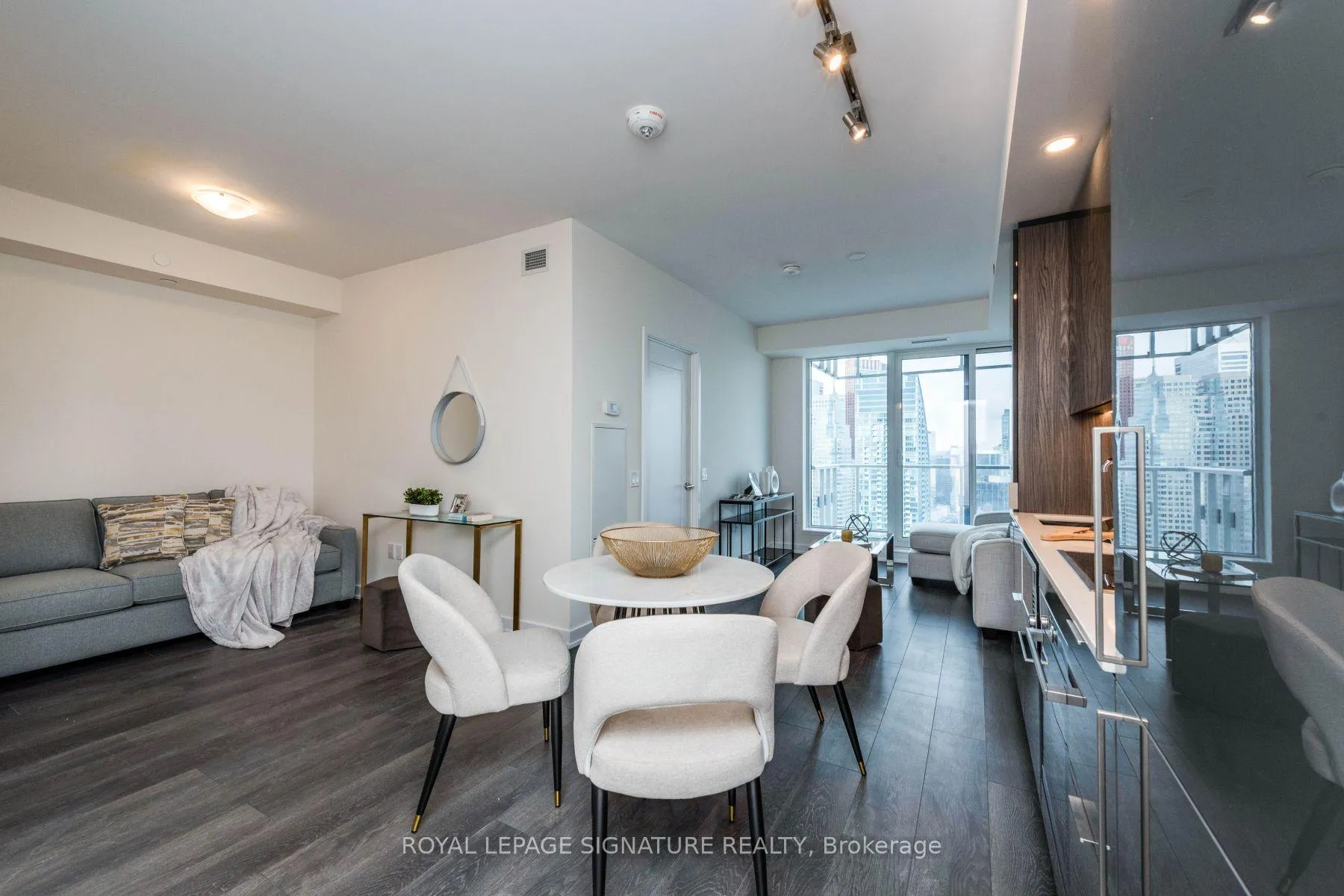 Photo 3 of Unit 5006, 28 Freeland Street, Toronto, Waterfront Communities — HOMEH