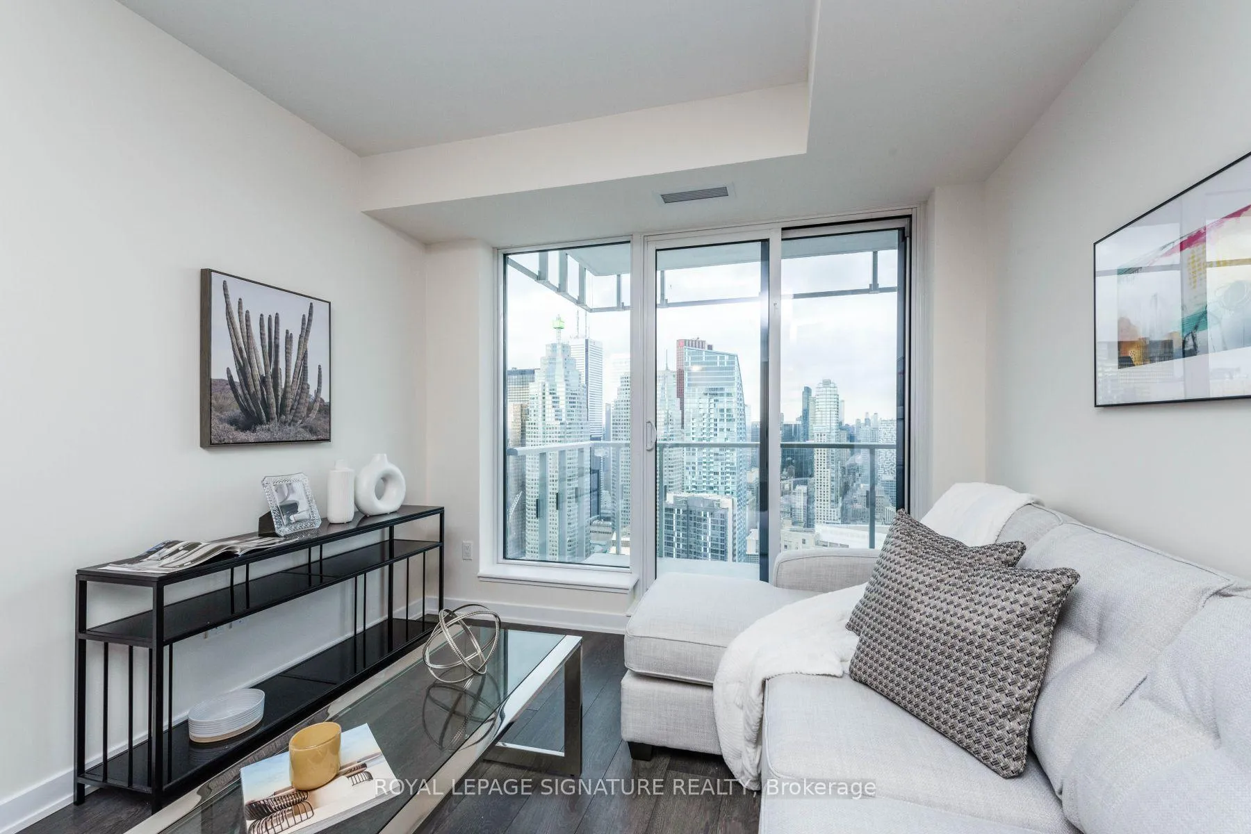 Photo 11 of Unit 5006, 28 Freeland Street, Toronto, Waterfront Communities — HOMEH