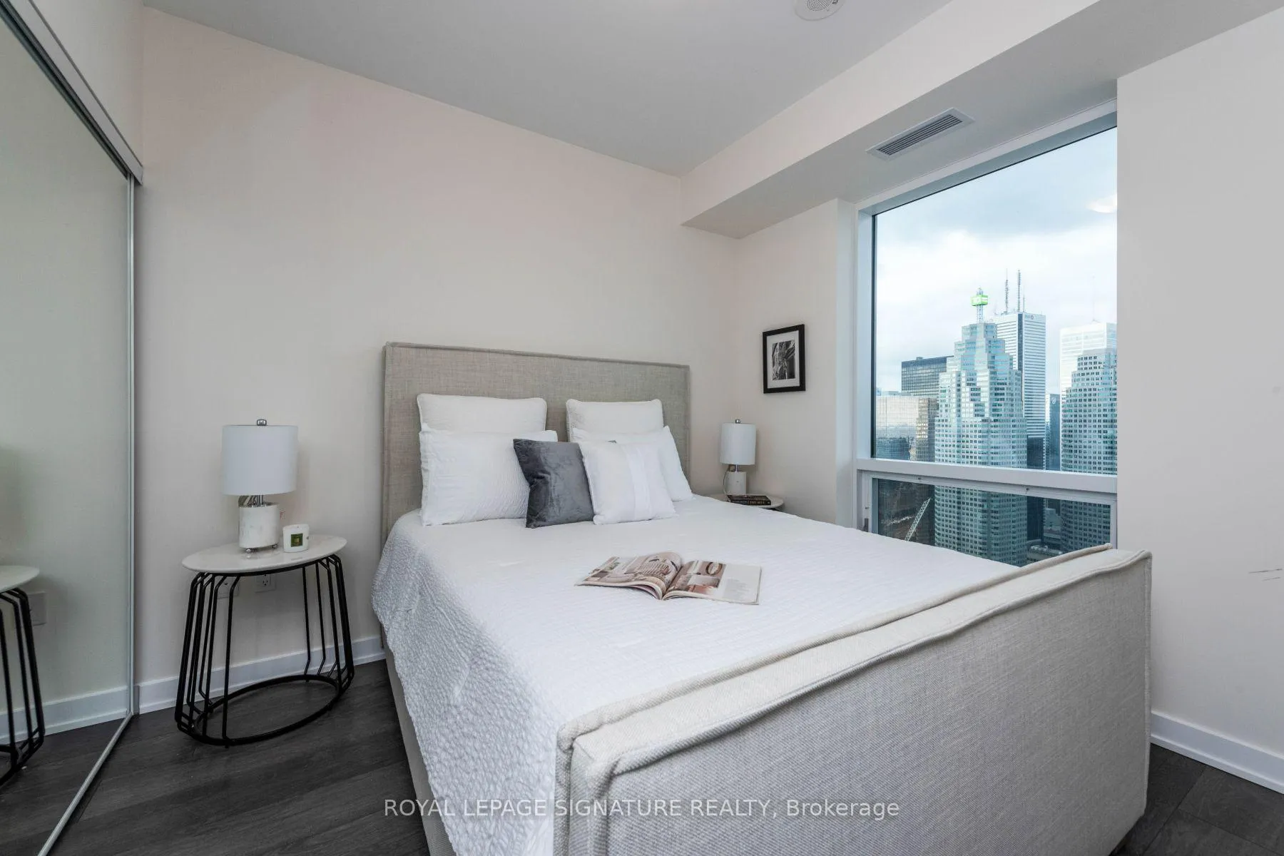 Photo 15 of Unit 5006, 28 Freeland Street, Toronto, Waterfront Communities — HOMEH