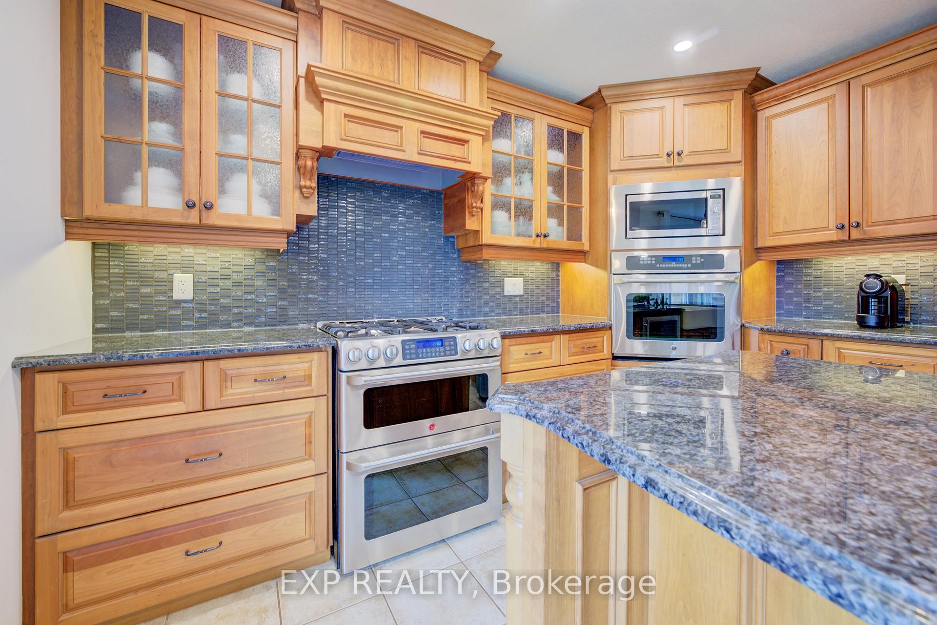 Photo 16 of 85 Andrews Drive W, Mapleton, Rural Mapleton — HOMEH