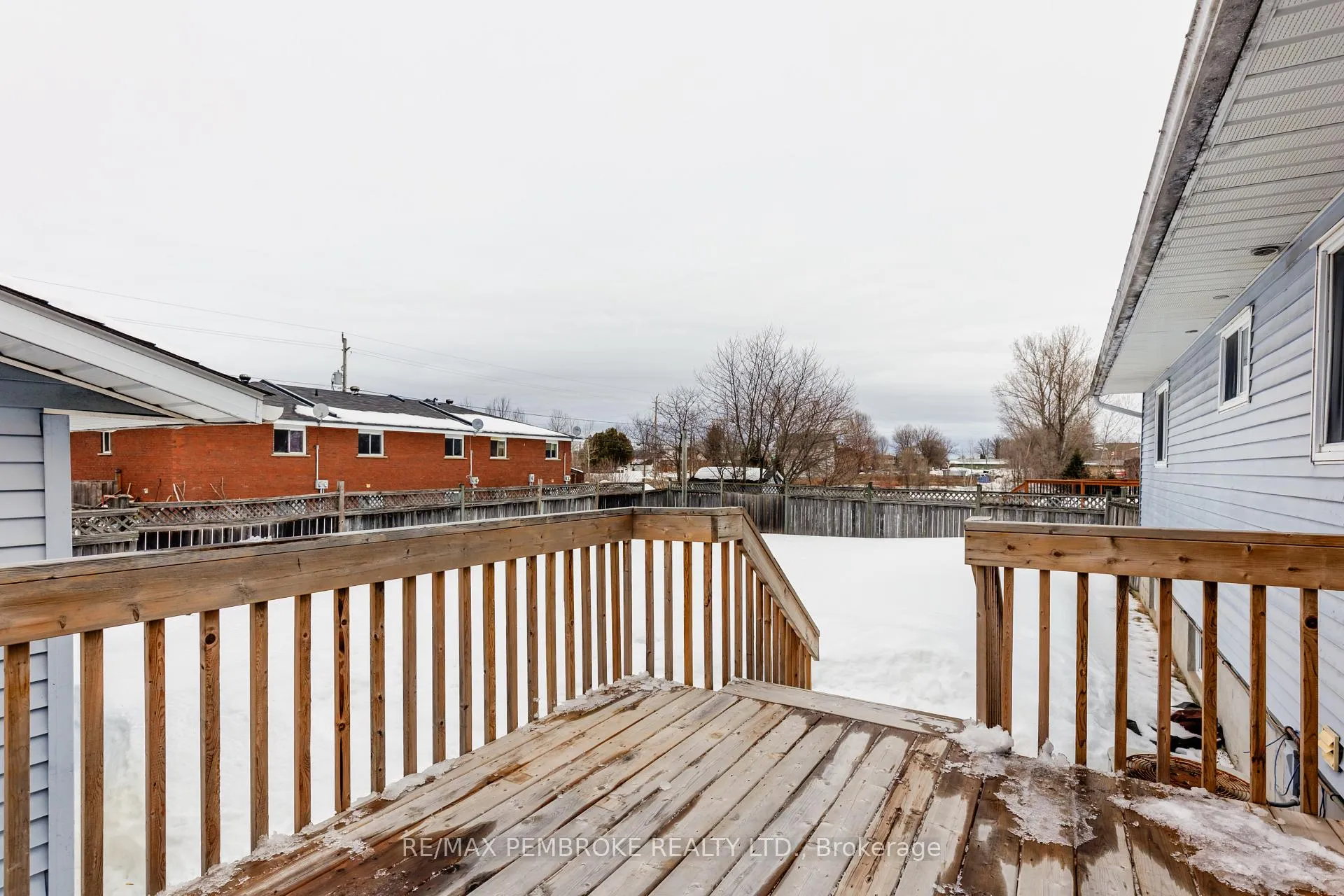 Photo 42 of 11 Craig Place, Petawawa — HOMEH