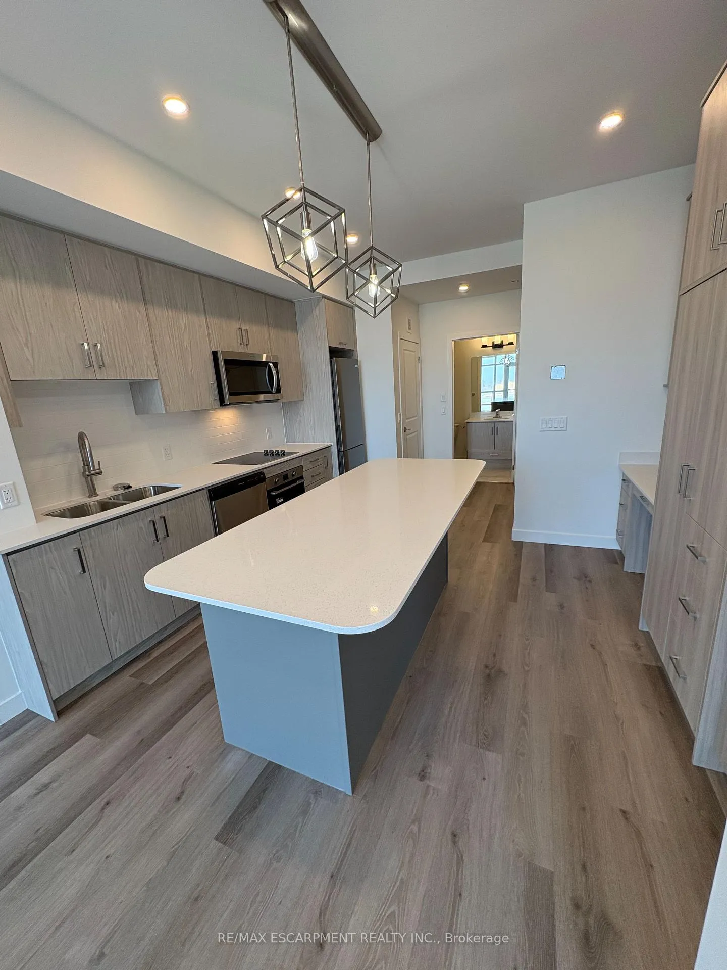 Photo 15 of Unit 617, 461 Green Road, Hamilton, Lakeshore — HOMEH